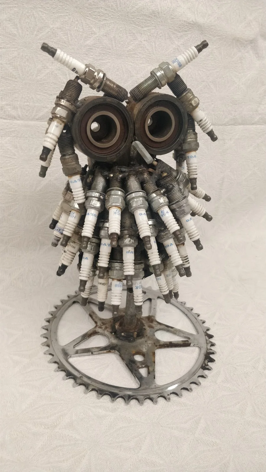 Skulptur Uggla av Daniel Albinsson