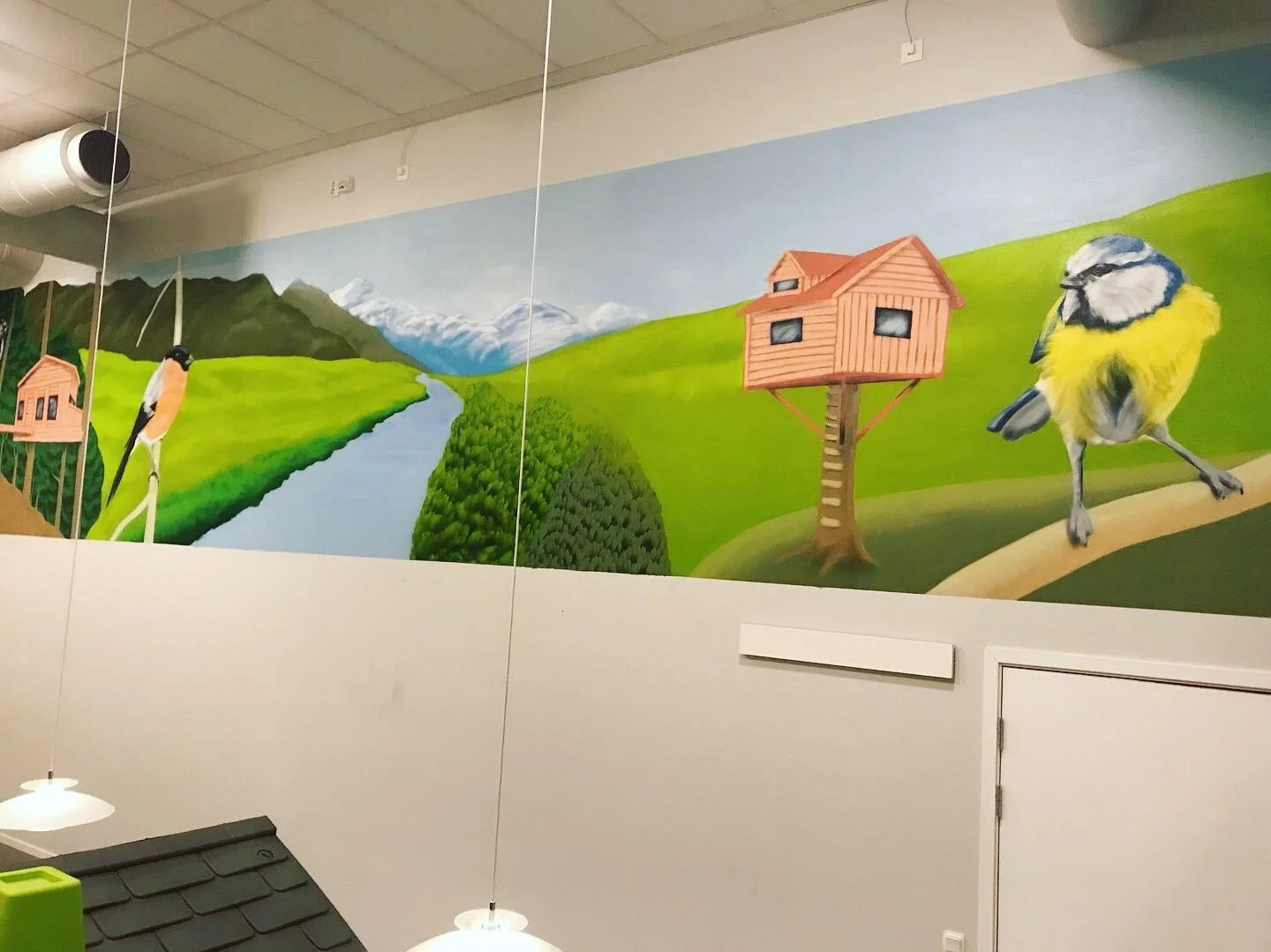 Väggmålning på förskolan Tuvan i Vrigstad. av Linus Hjälmeby