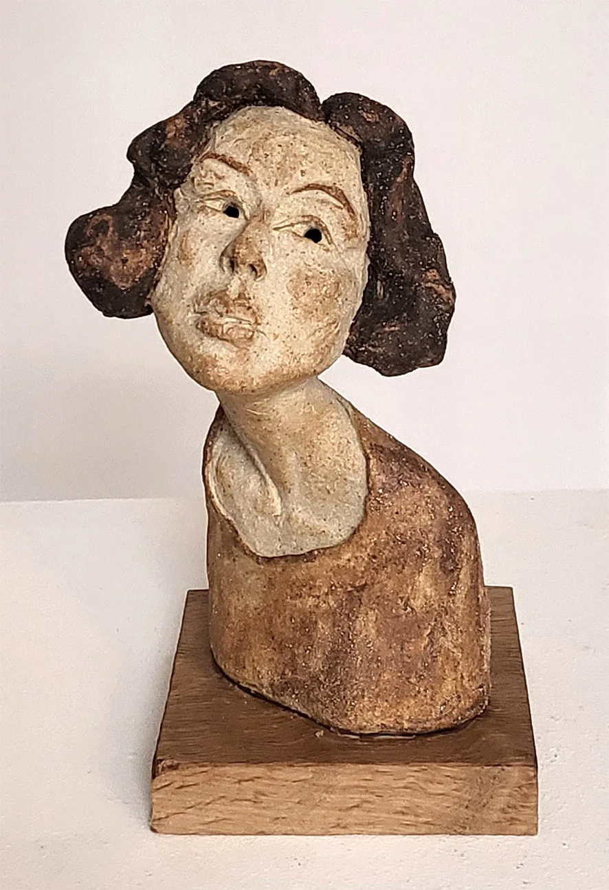 Skulptur Kvinna av Annika Rehn