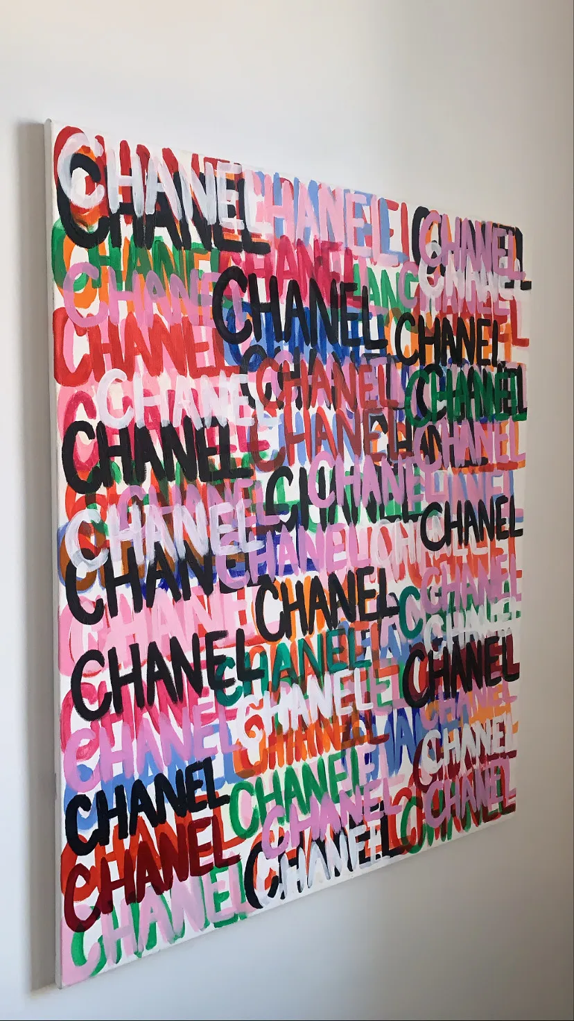 Akrylmålning Hystérie Chanel av Carolina Lönngren