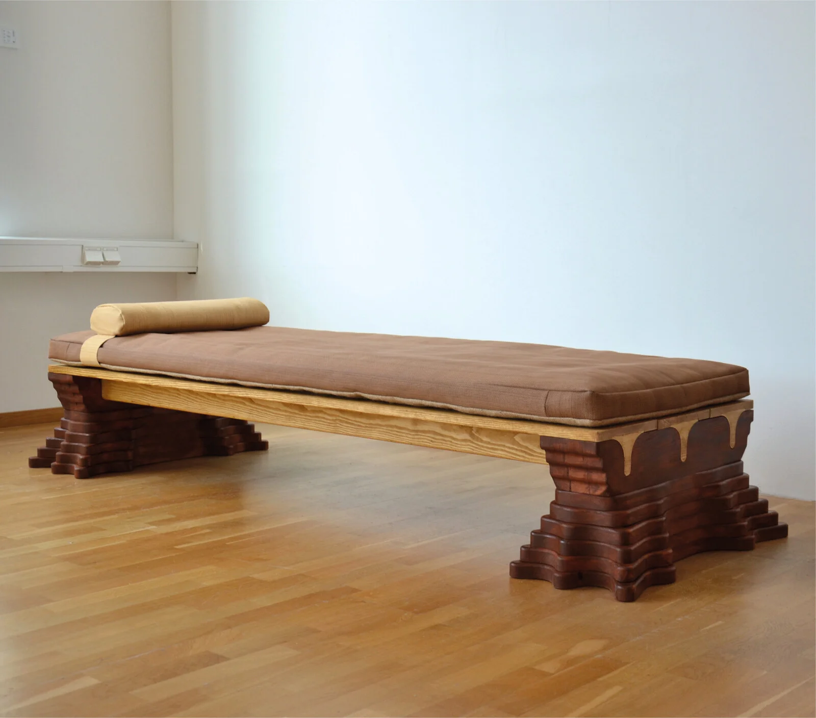 Rooted Origins av Max Aaron