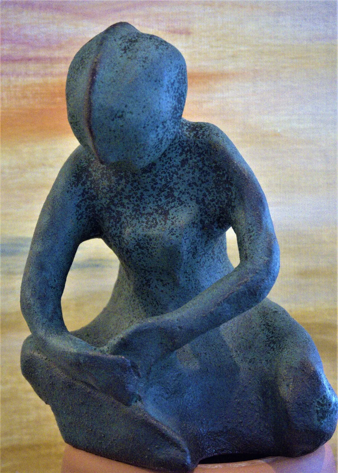 Skulptur "Juanita"  -  stoneware sculpture av Gerhard Hofman