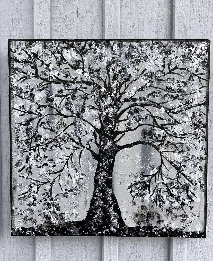 Akrylmålning The Old Silver Tree av Ninni Andersson