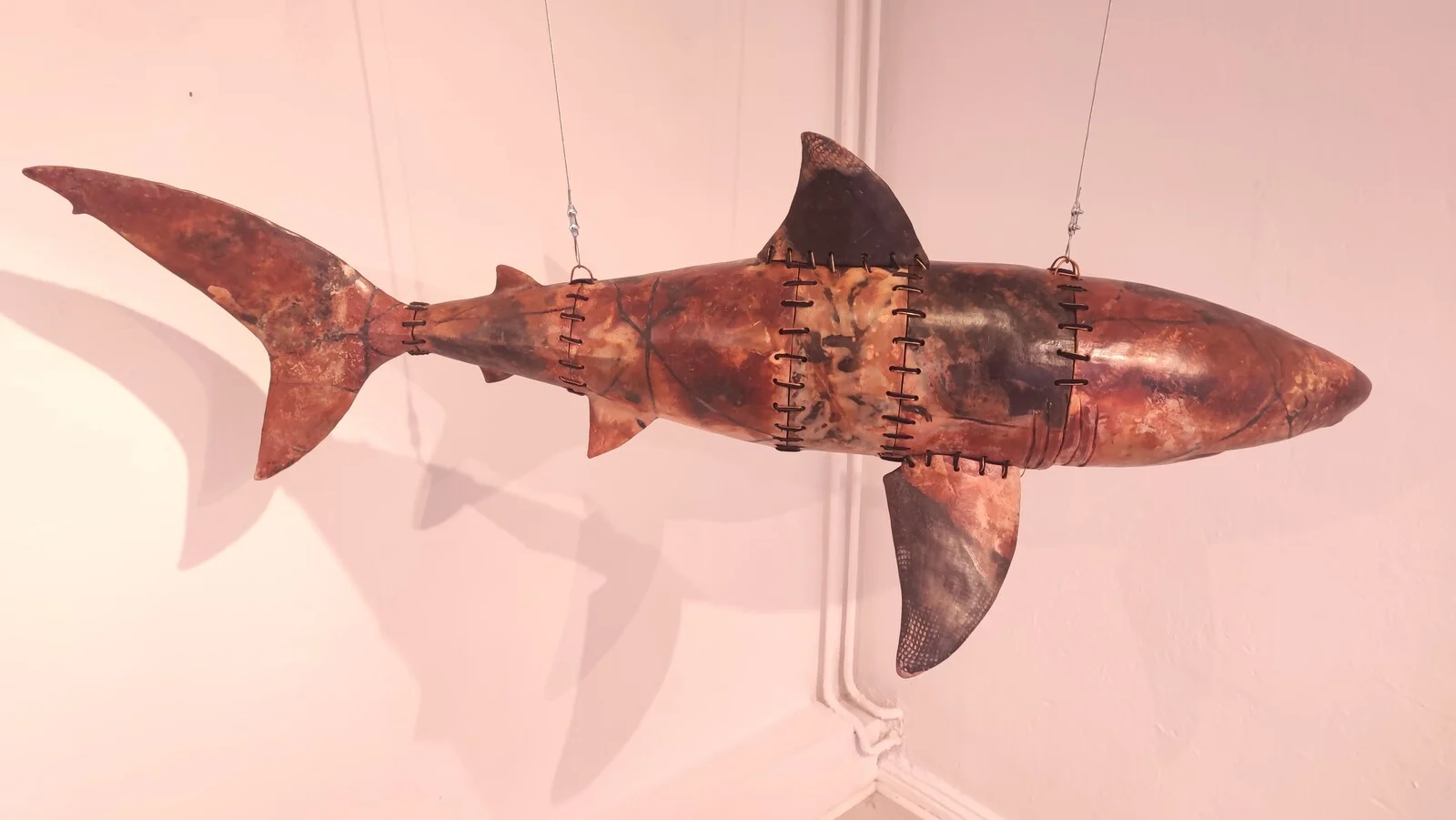 Skulptur Haj av Liv Sandberg