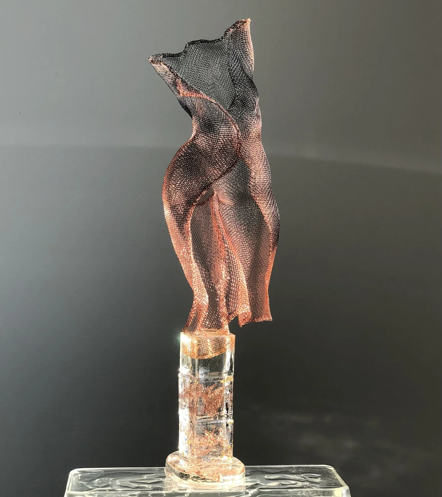 Skulptur My way up av Lena Nilson