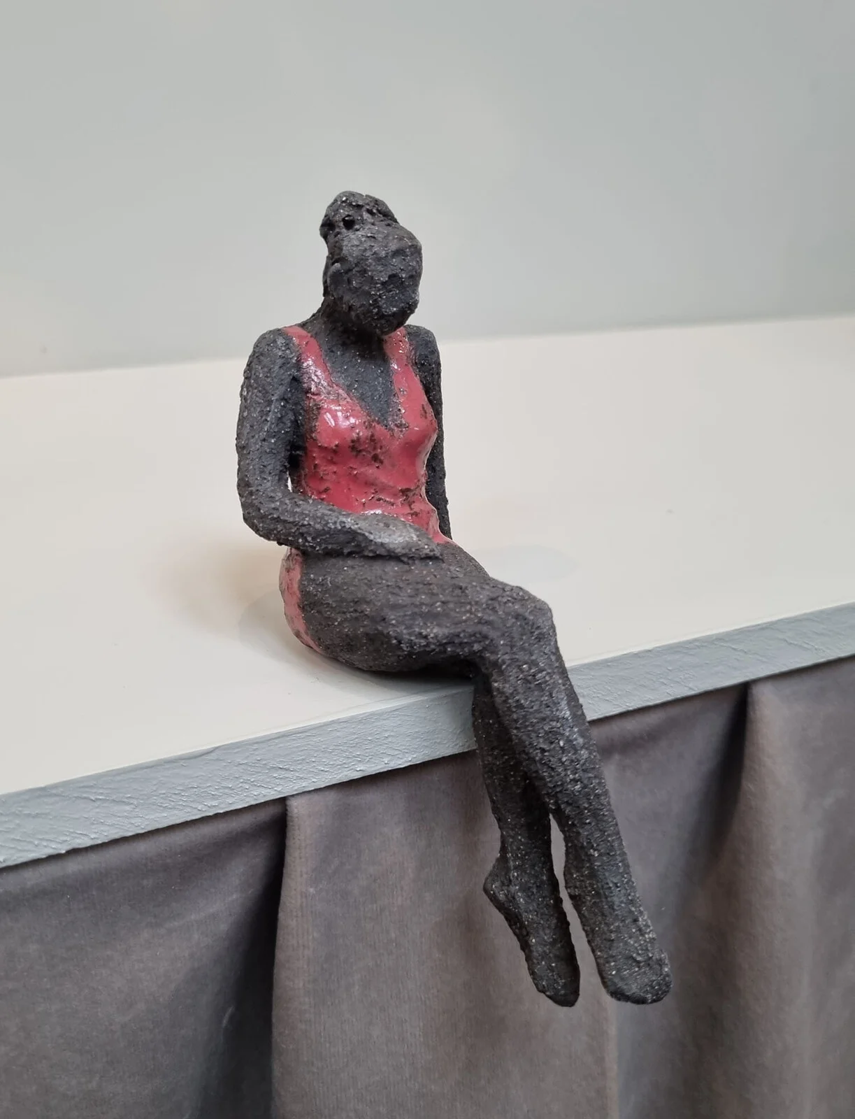 Skulptur På bryggan av Lergaraget Susanna Sjödin