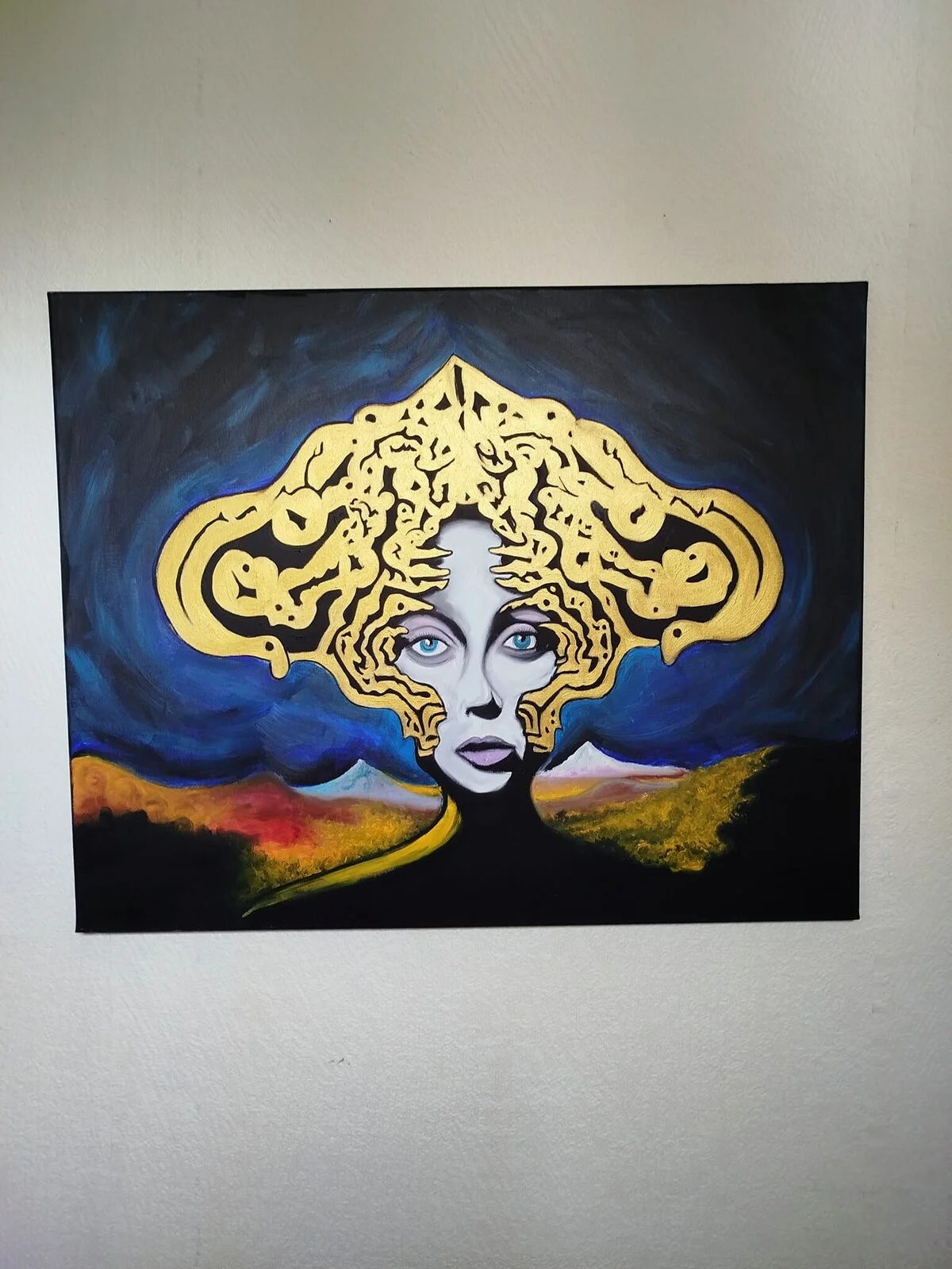 Crowned in Celestial Silence av Ziva