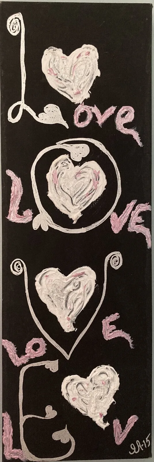 Love av Erika Almqvist