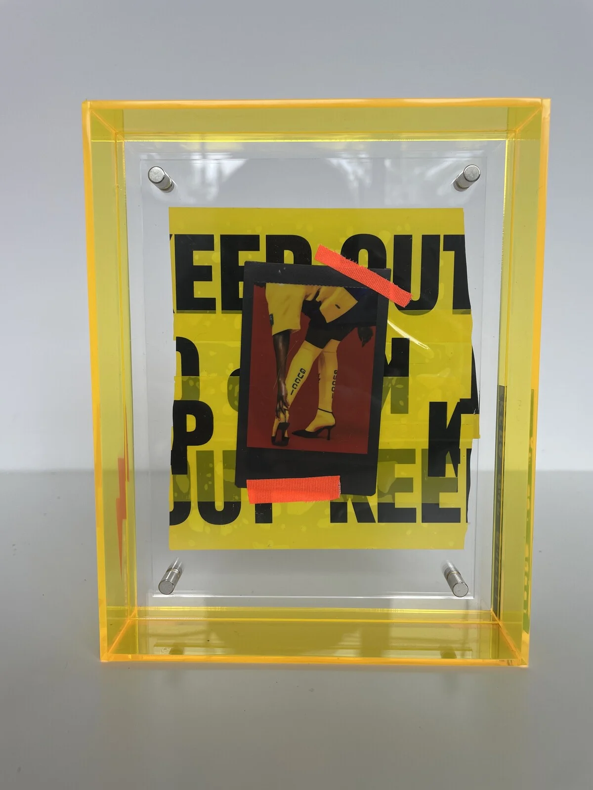 Keep out Gu**i av Sofia Reshmi