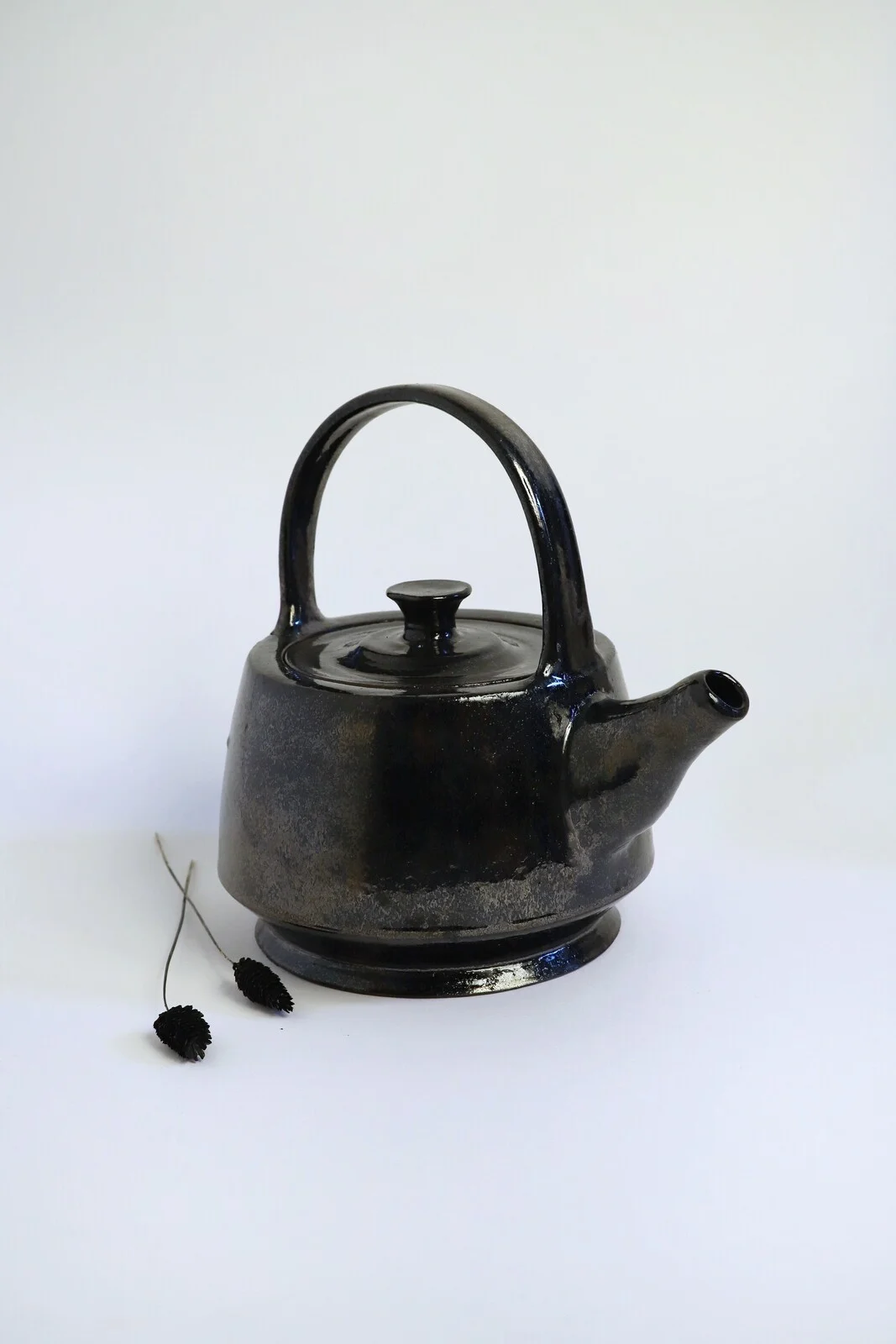 Cosmic Teapot av Lova Hjortsberg