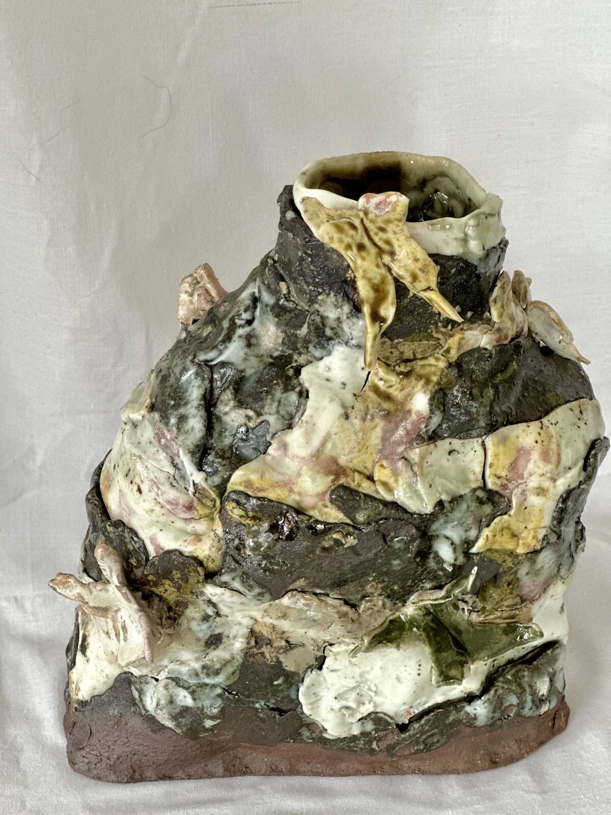 Skulptur Besmyckad 1 av Maria Falk Larsson