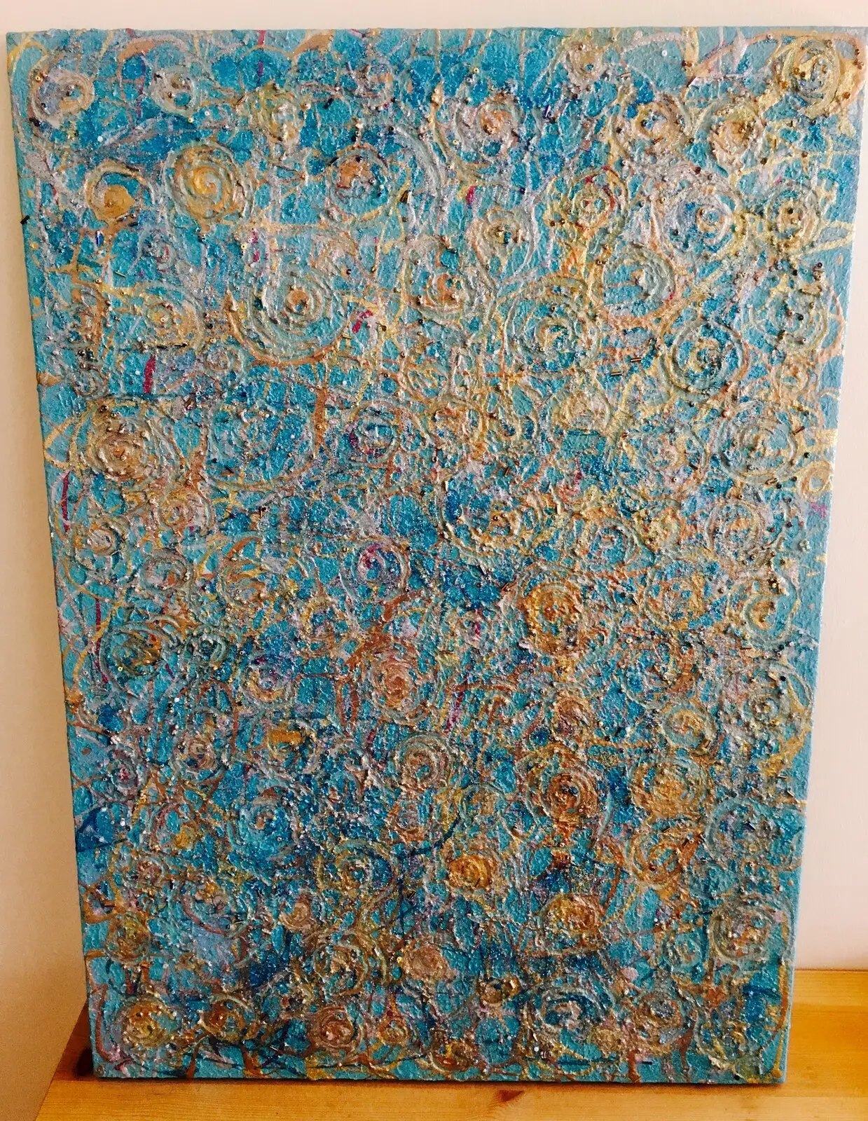 Akrylmålning Galactic Gleam: A Golden Odyssey av GoldenEyes K