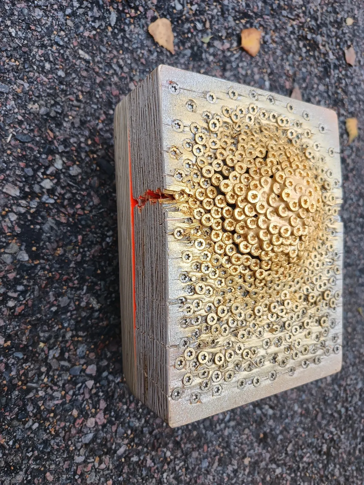 Skulptur Explosion av Linus Hjälmeby