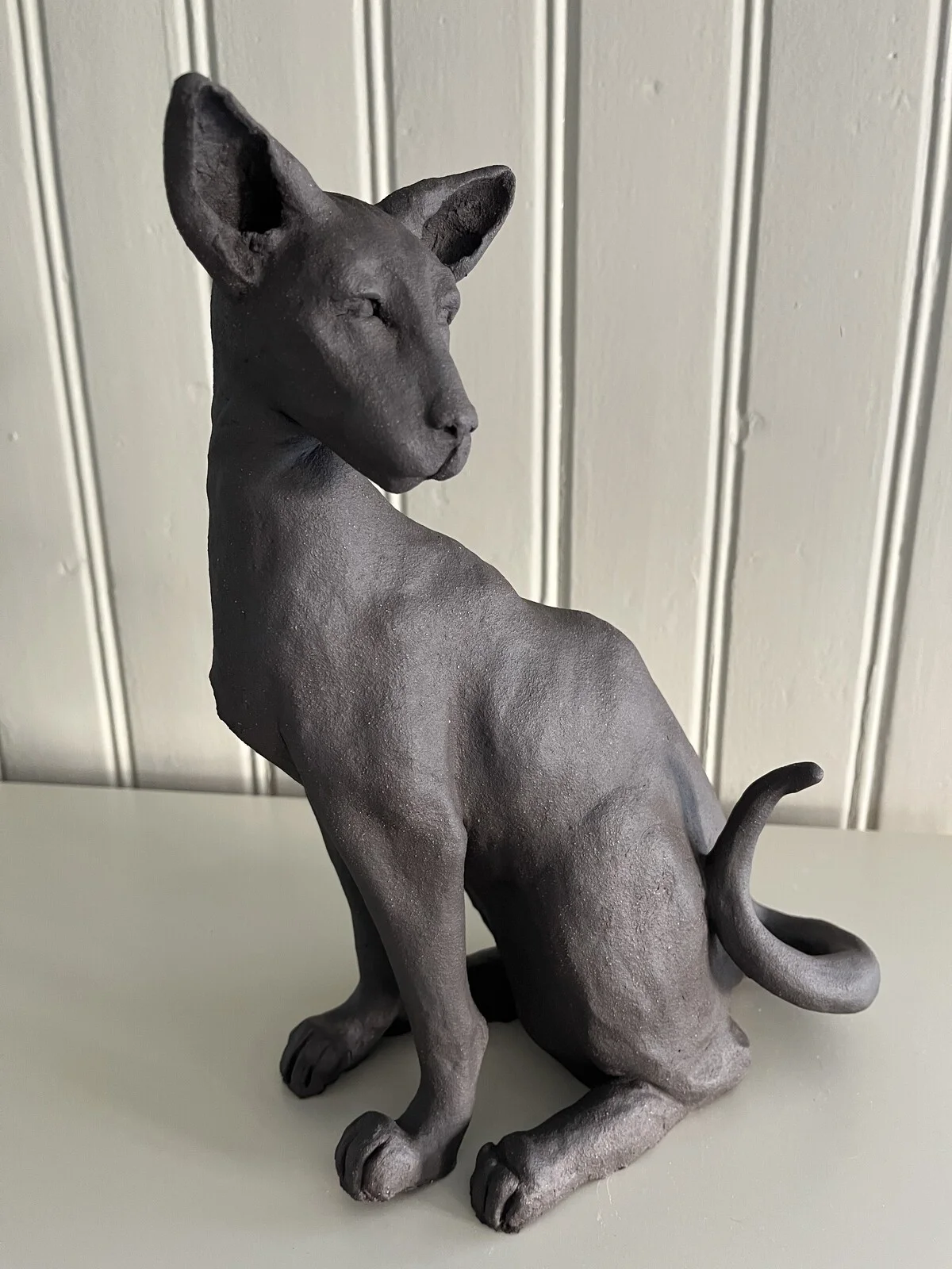 Skulptur Black cat av Jenny Söderlund