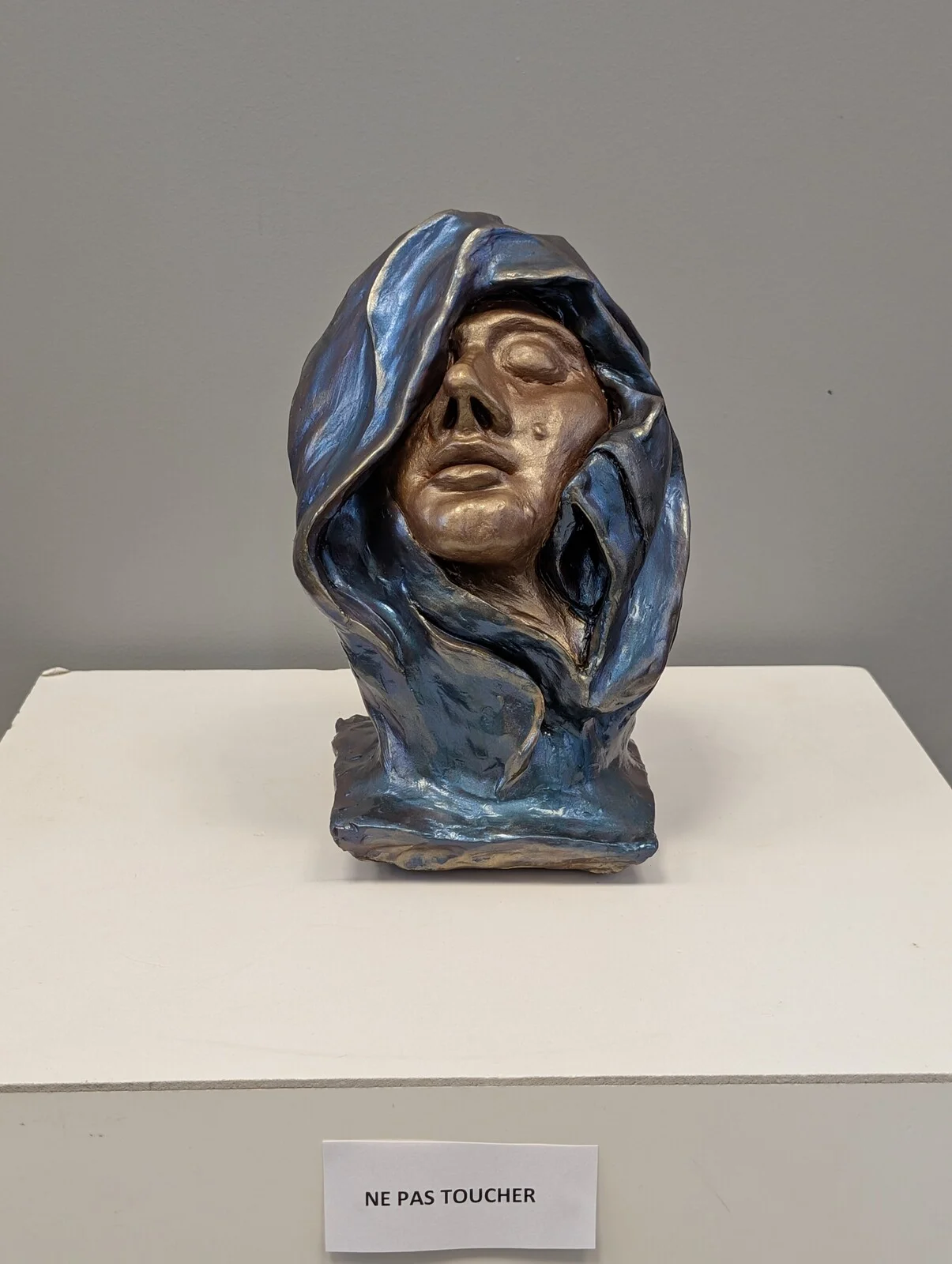 Skulptur Hommage à Madeleine av Moon Billard