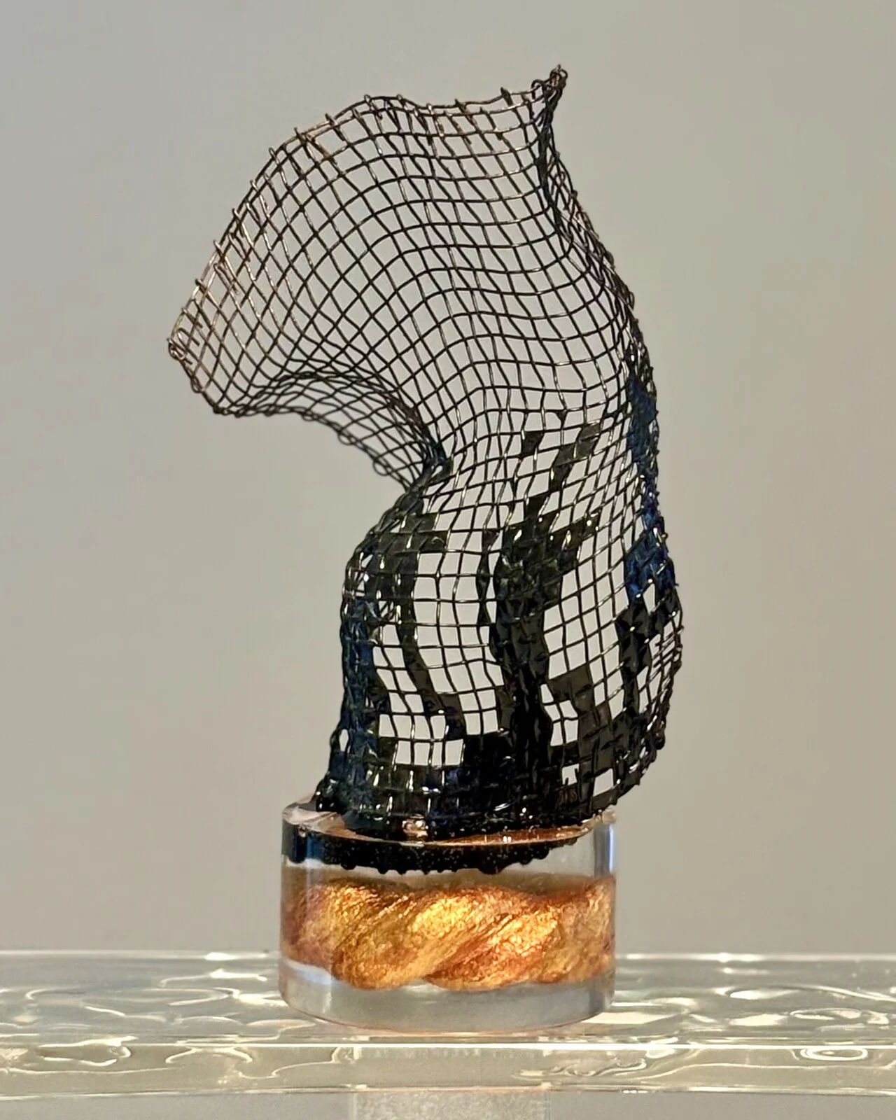 Skulptur Kranskulla av Lena Nilson