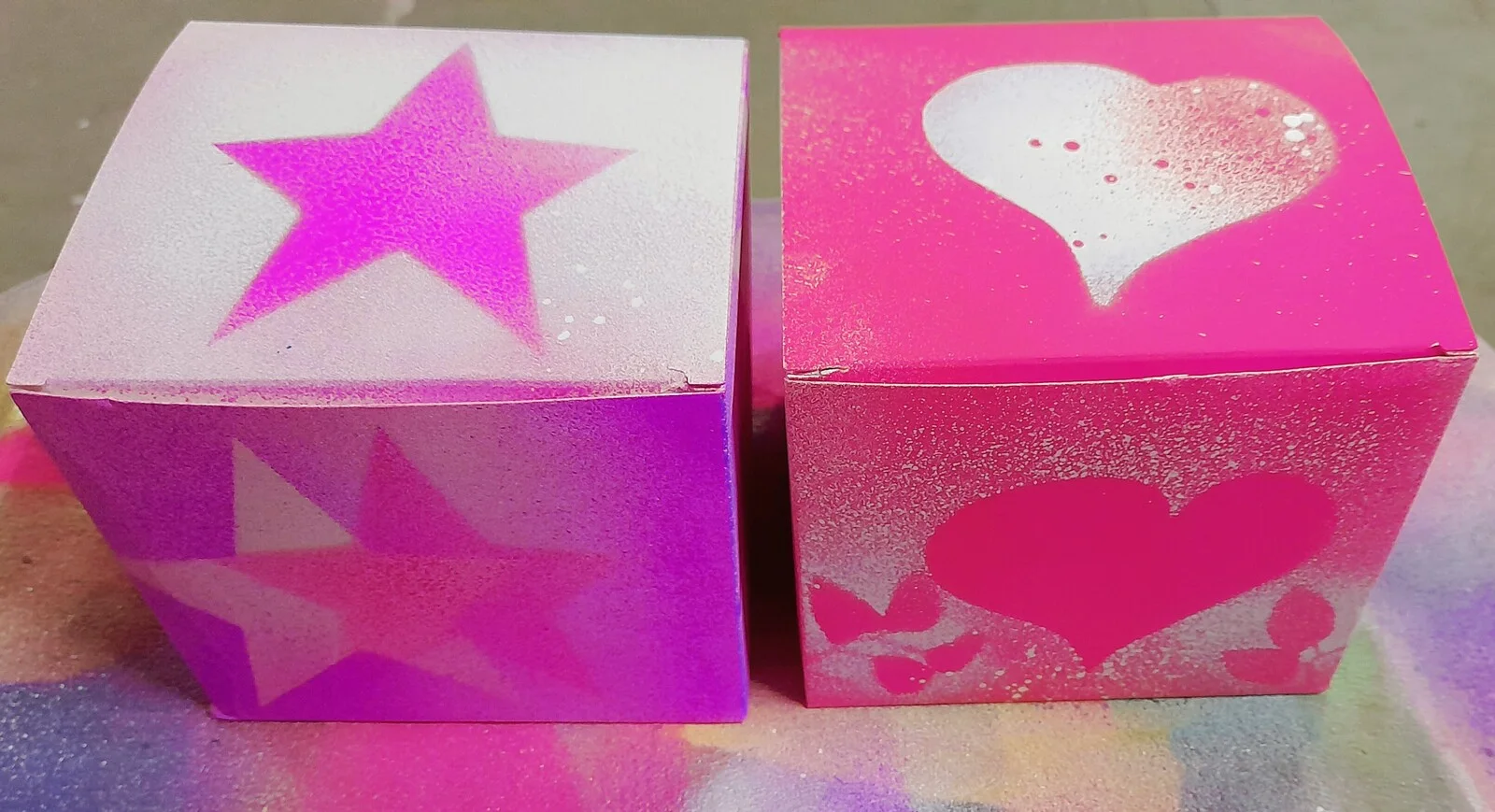 Originalmålning som presentbox av Robert Landström