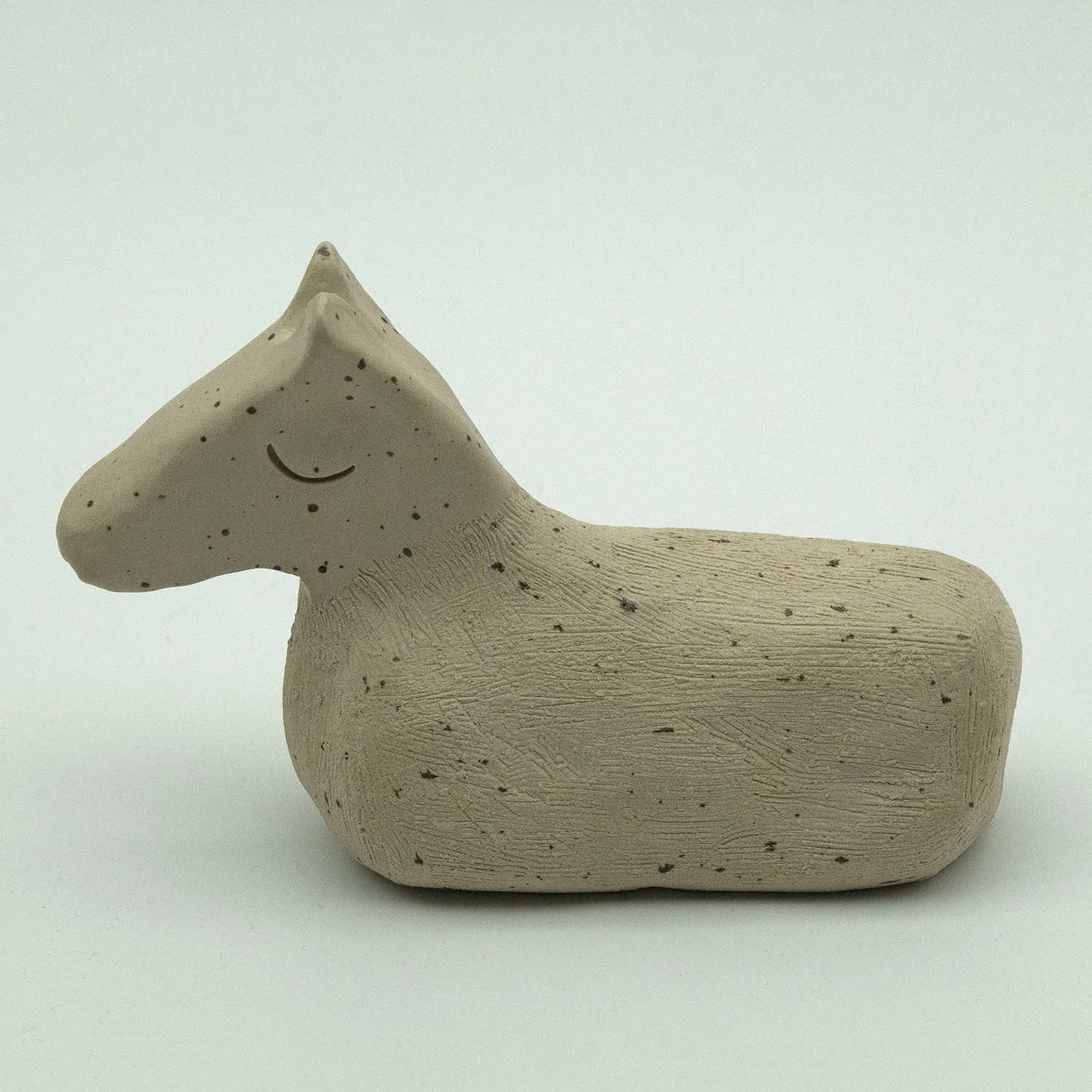 Skulptur Vilodjur (nummer 1) "Grand father. Origin number one". av Daniel Holking
