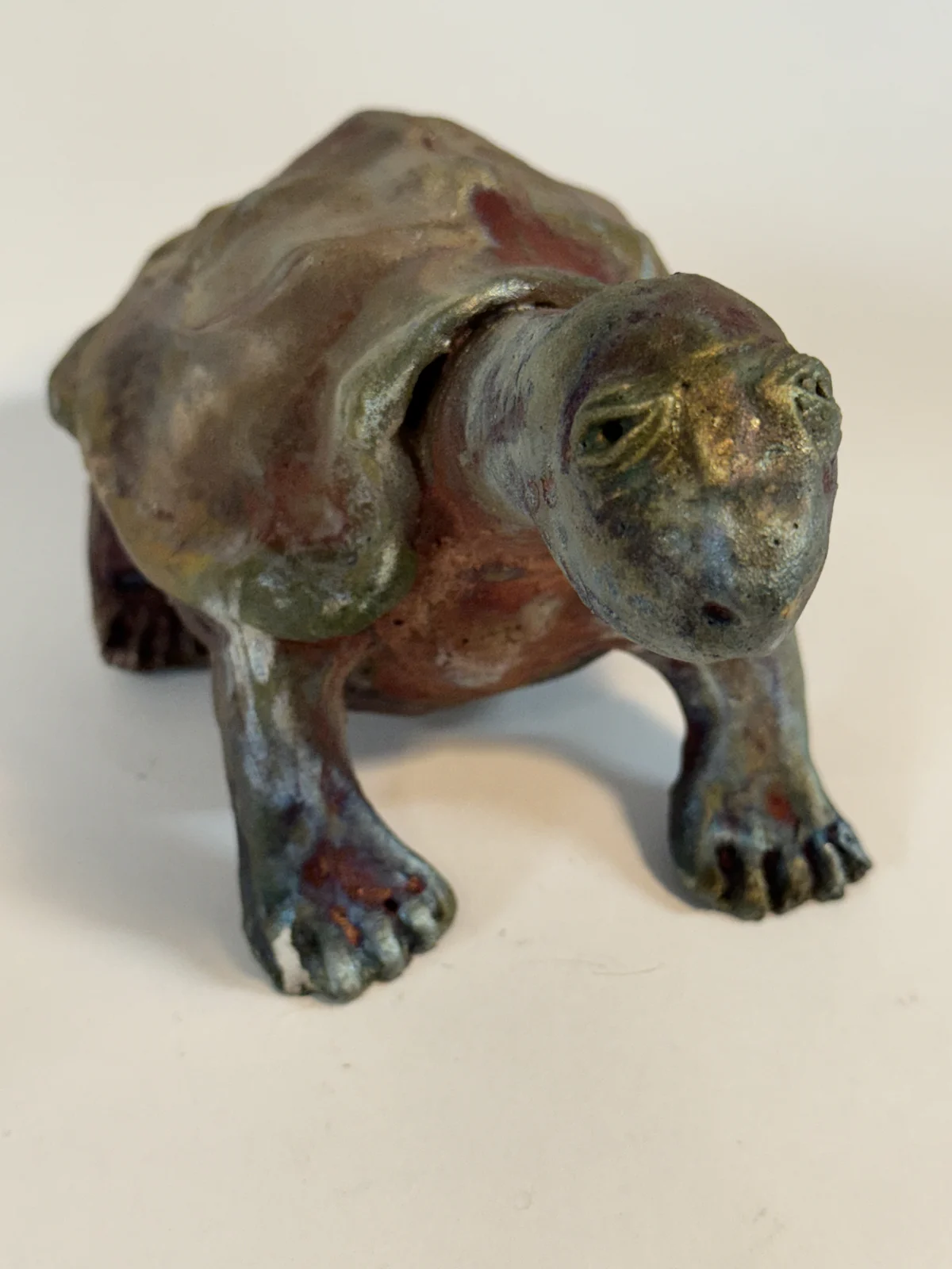 Skulptur Sköldpadda 1 av Carina Mäkinen