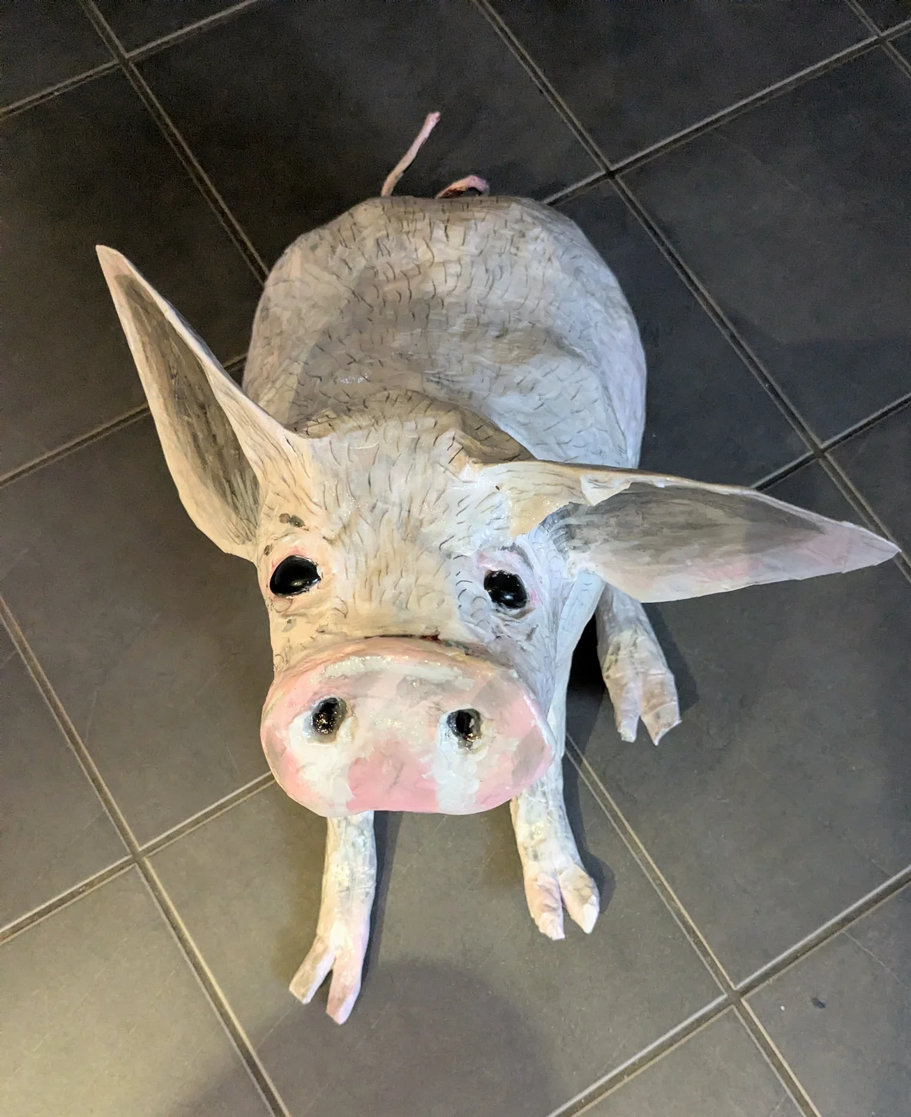 Skulptur Little piglet av Lena Åsell