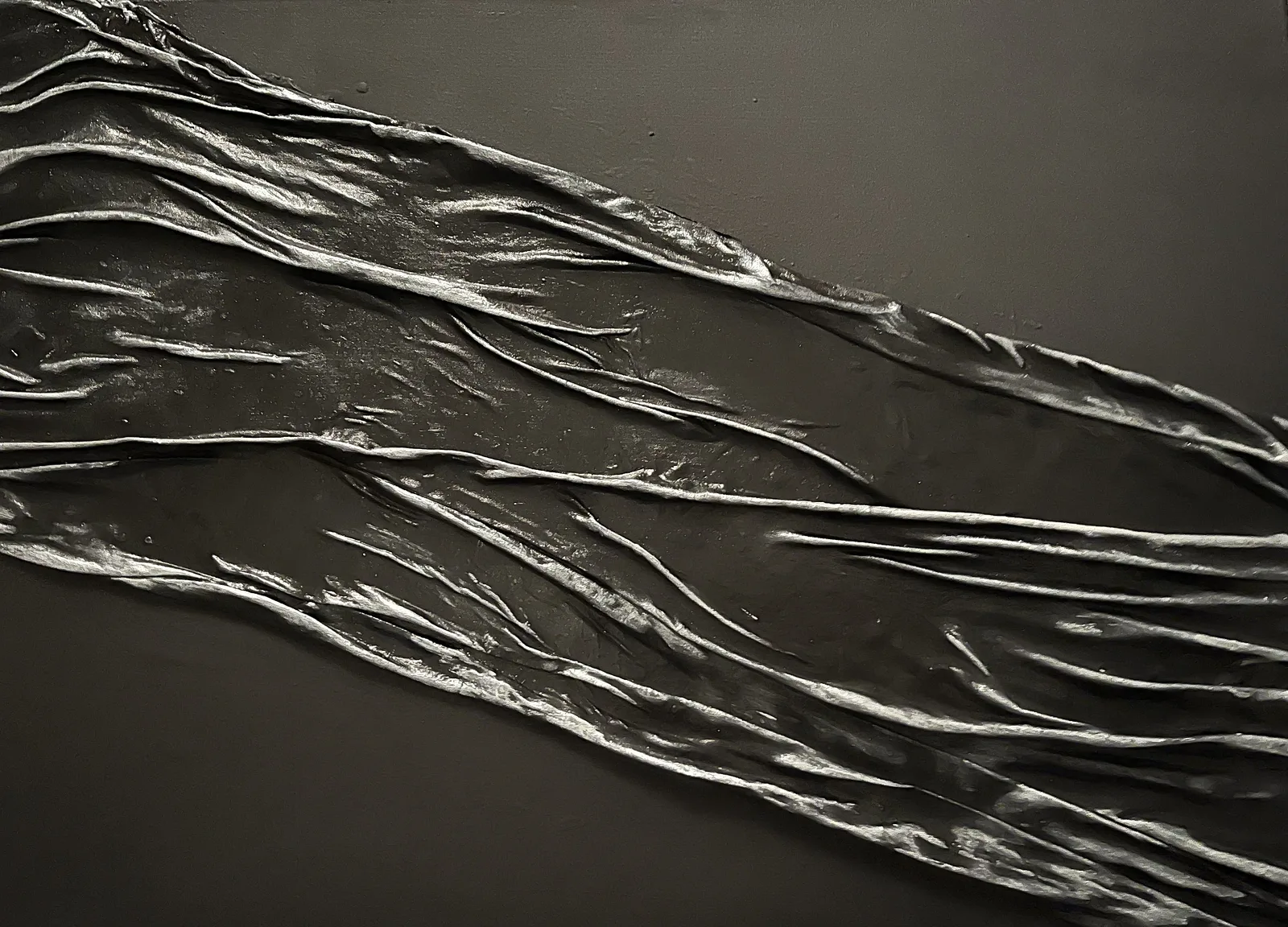 Black satin av Amie Norrman Söderman