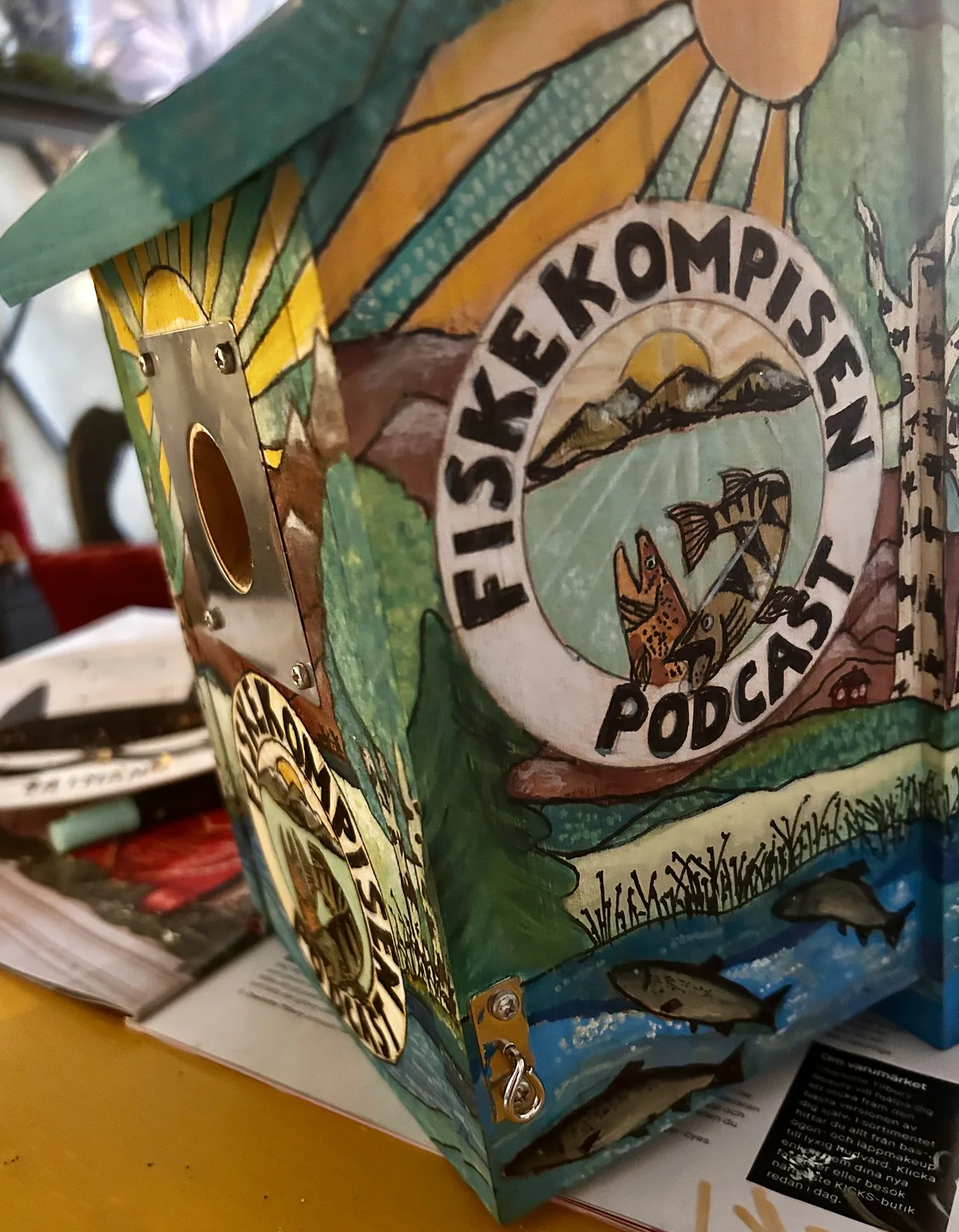 Akrylmålning Fiske kompisen podcast av Susanne Lovén