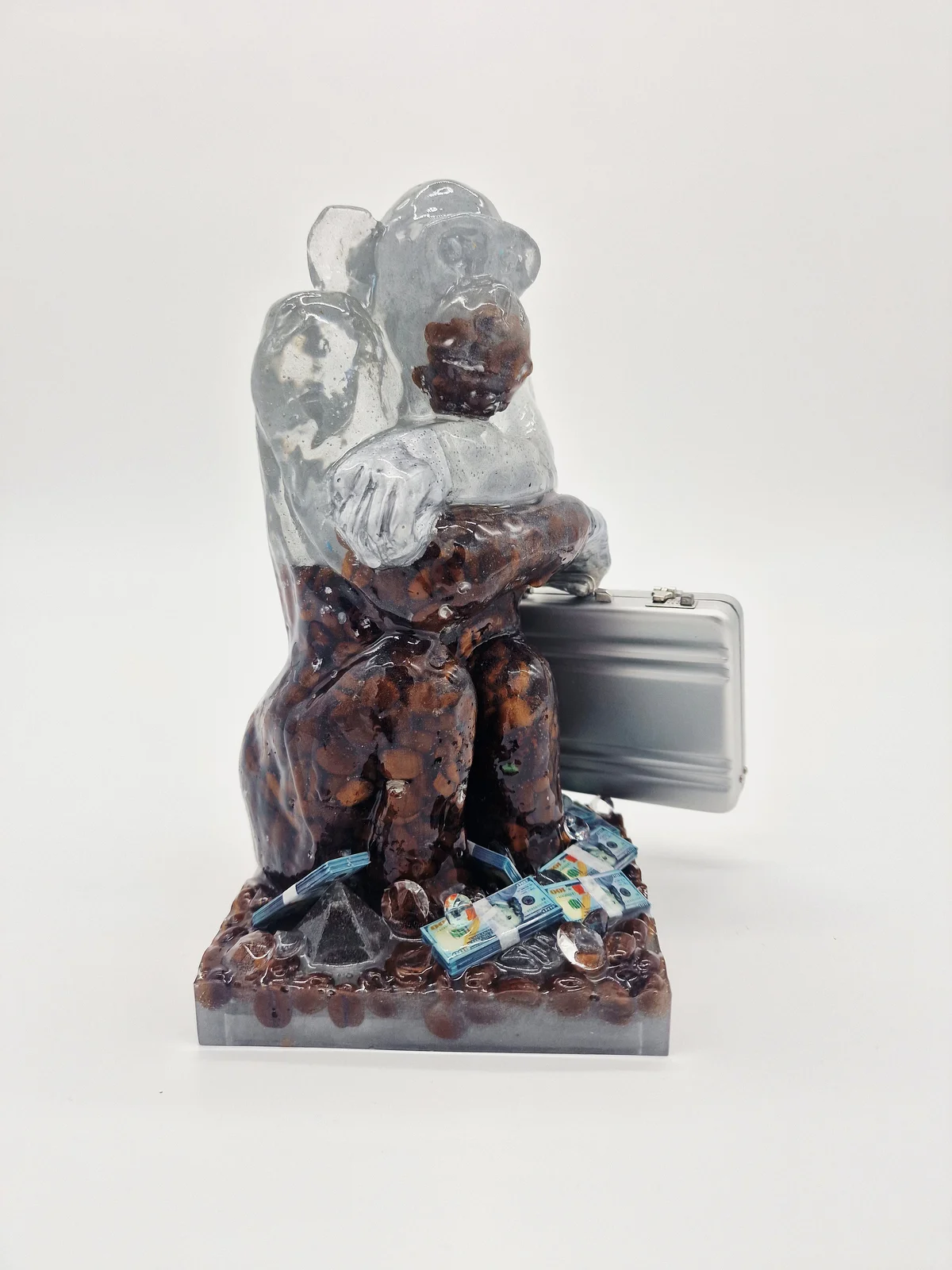 Skulptur Rich b*tch av Jesper Wänberg