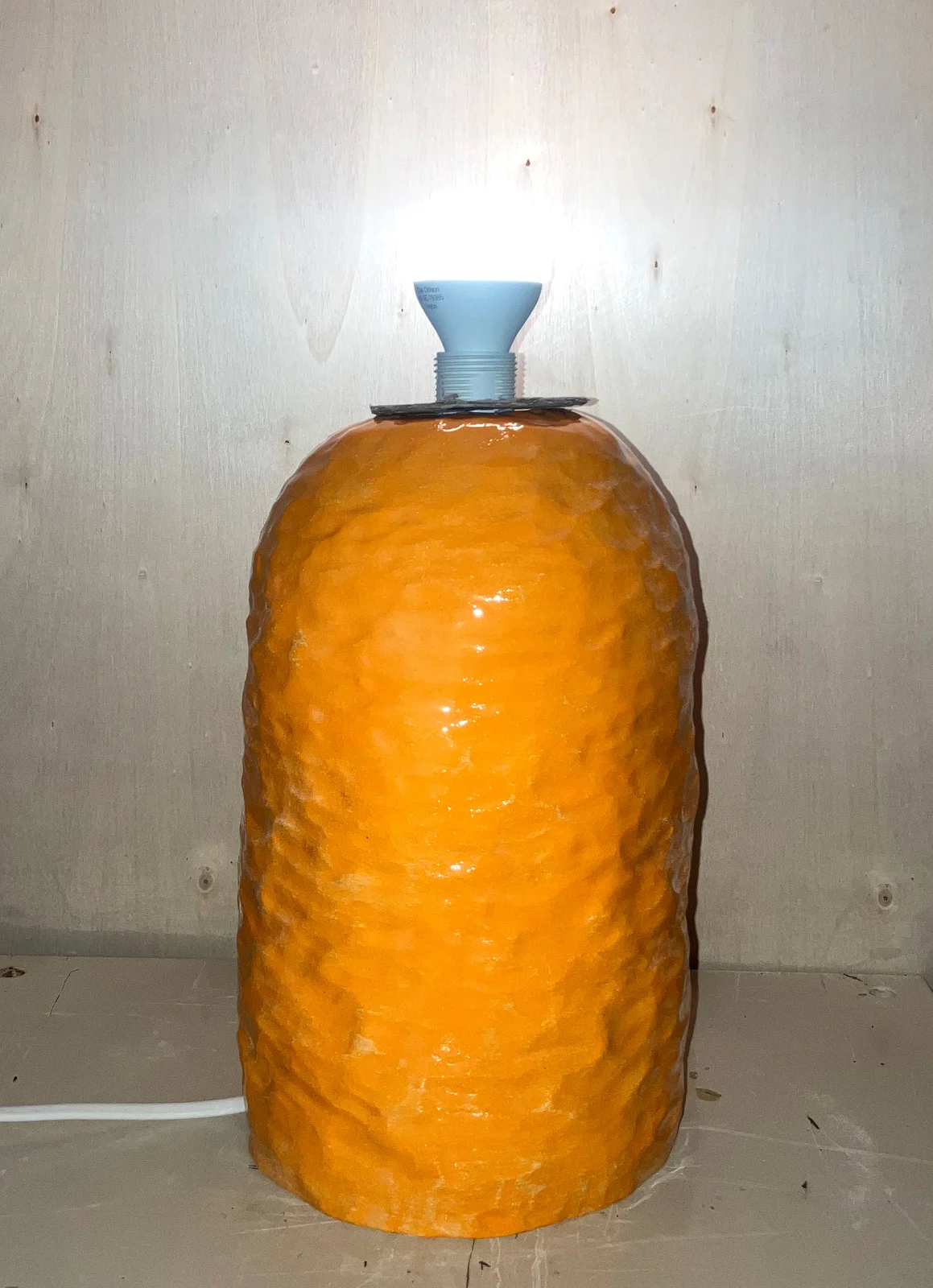 Lampa keramik Orange av Veronika Öberg