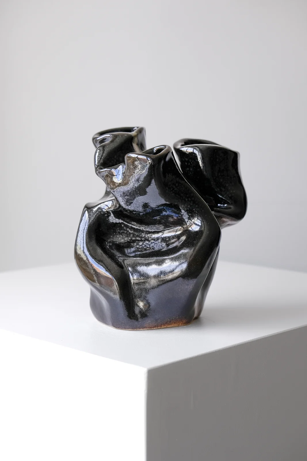 Skulptur Awaken The Dragon av Rushe Berisha