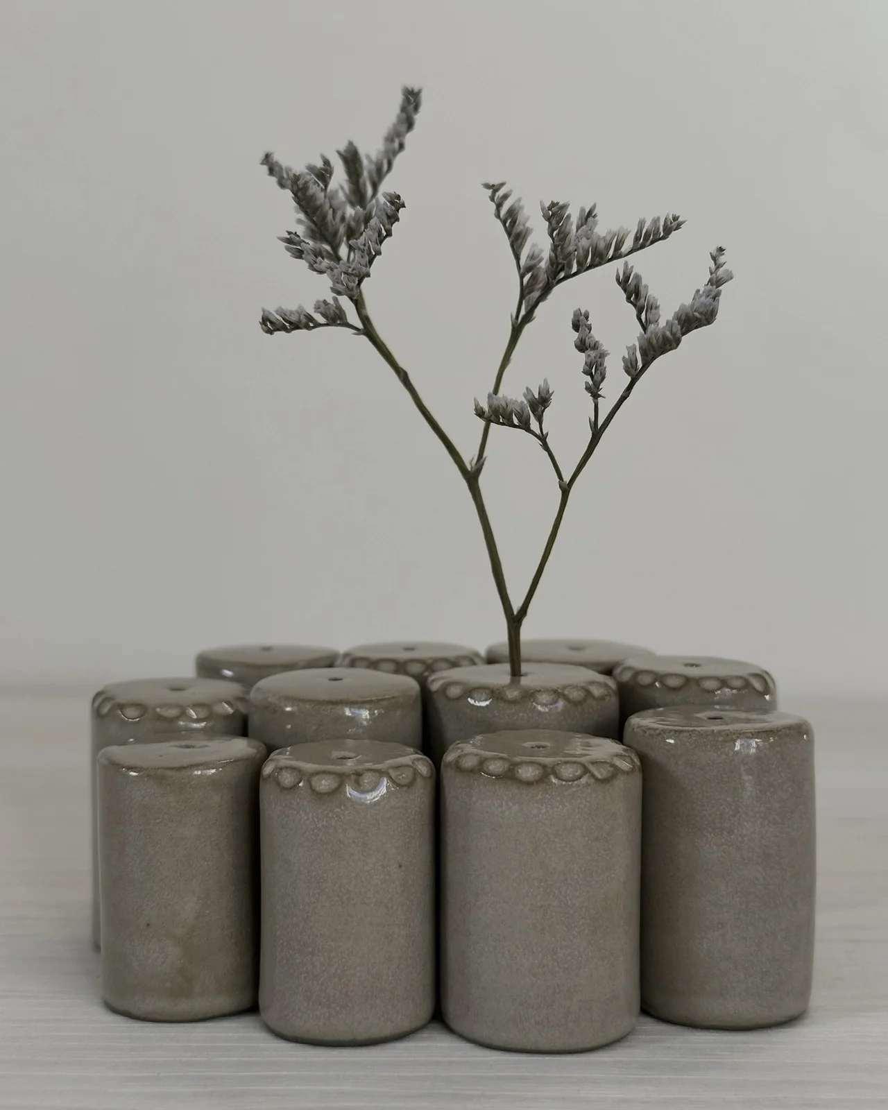 Skulptur STRAWVASE Art av Mikaela Olovsson
