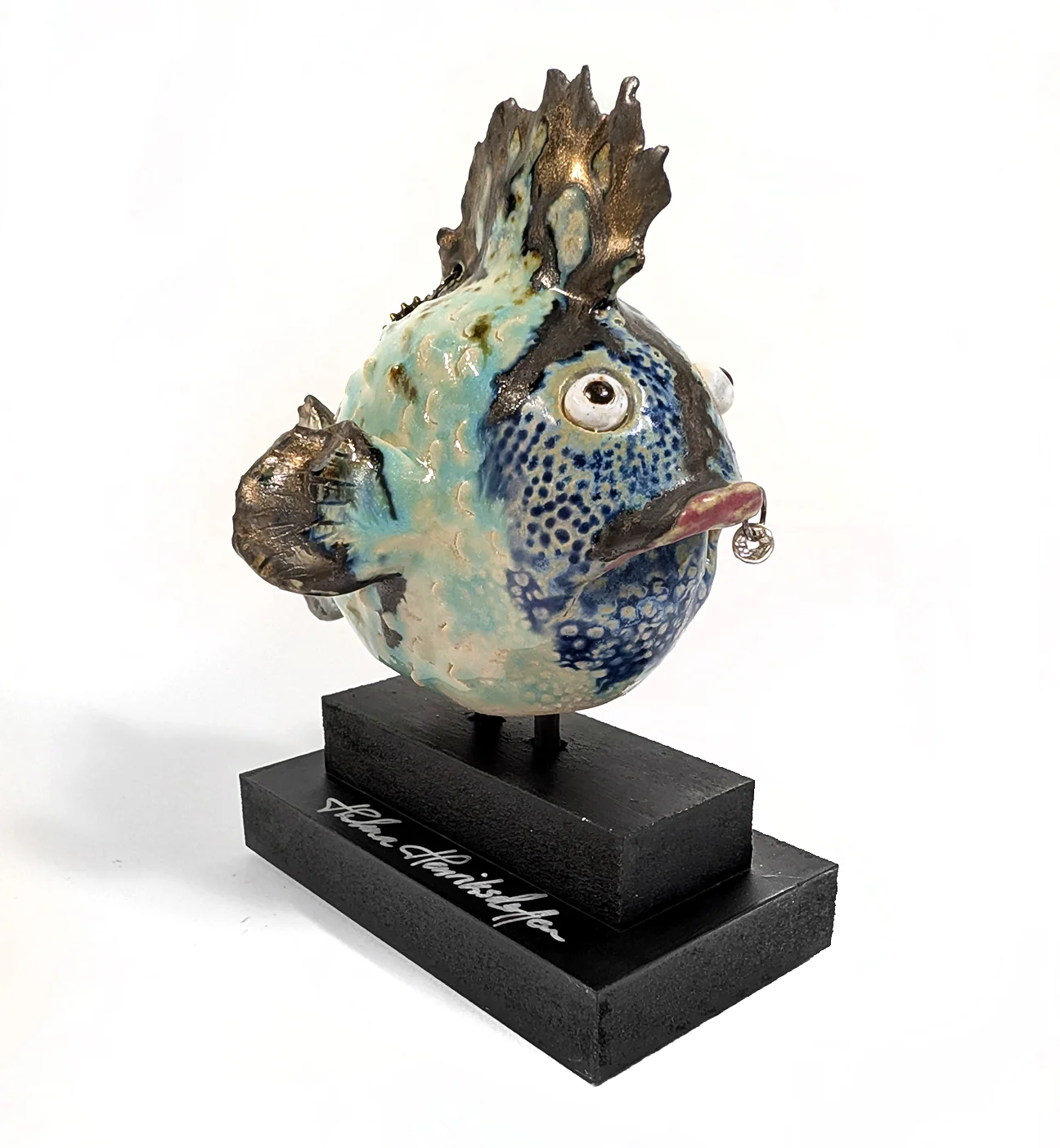 Skulptur Punk-Fralle av Helena Henriksdotter