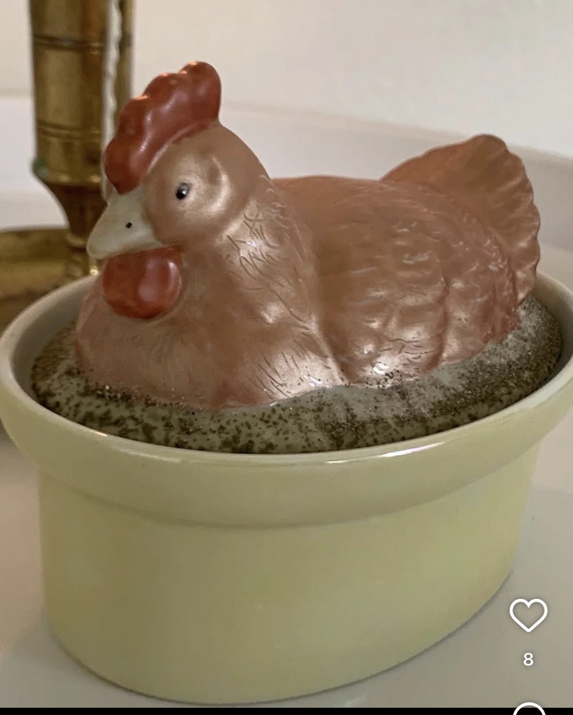 Hönan Agda av Yvonne Nässert