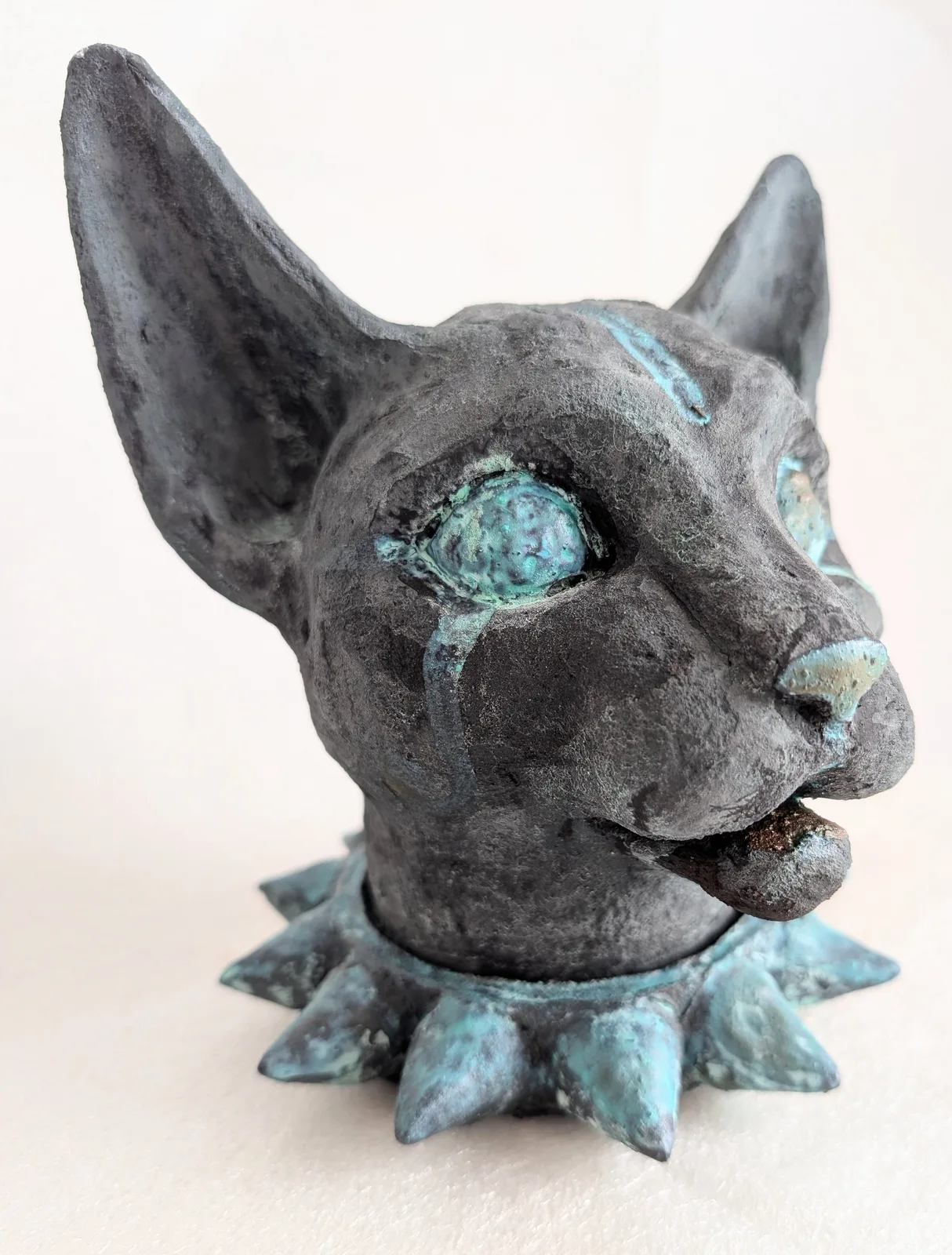 Skulptur Punk kitty av Sara Stenlund Skulptur