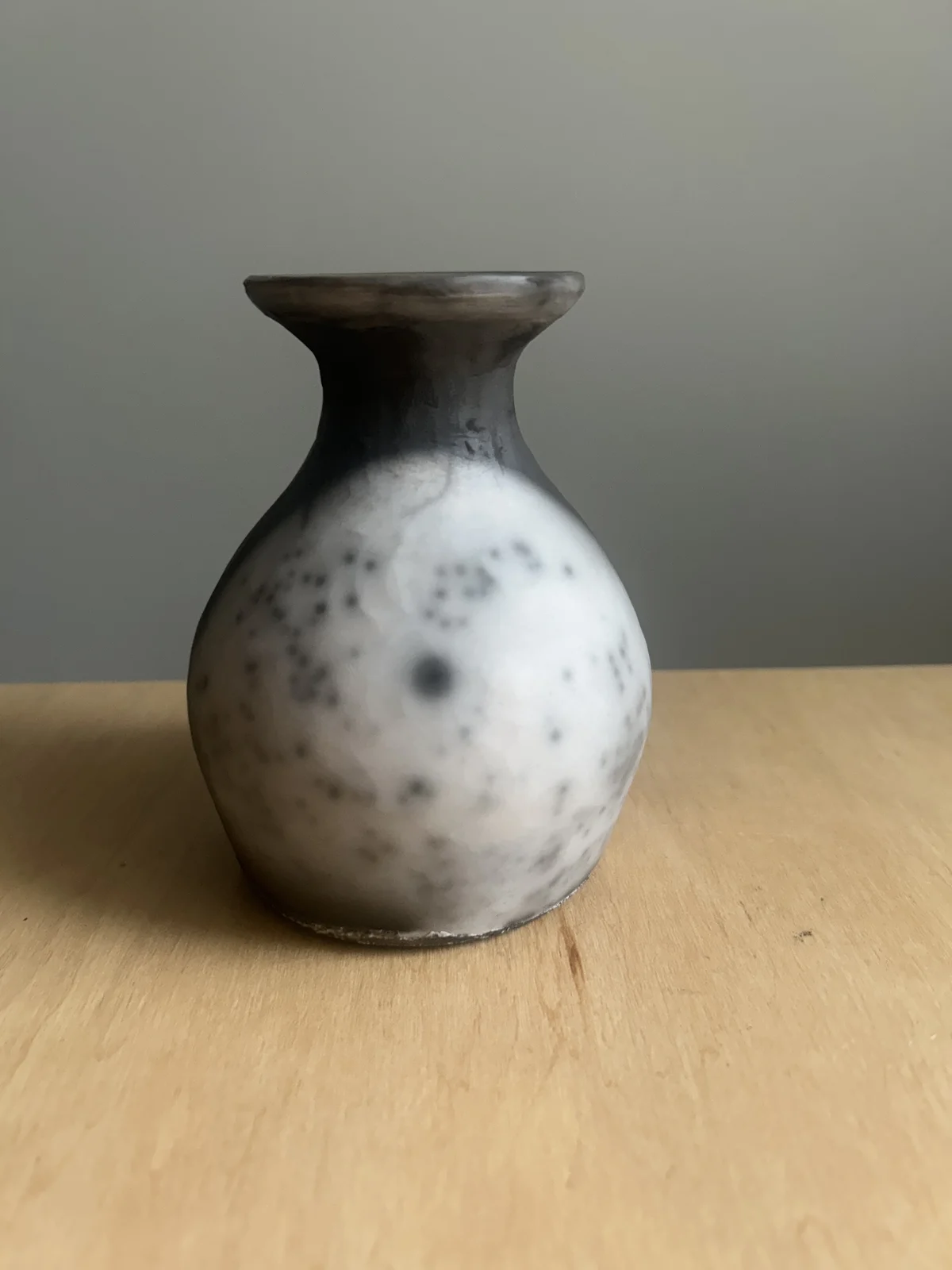 Skulptur Yin och yang av Beti Velkoska DDBC Keramik