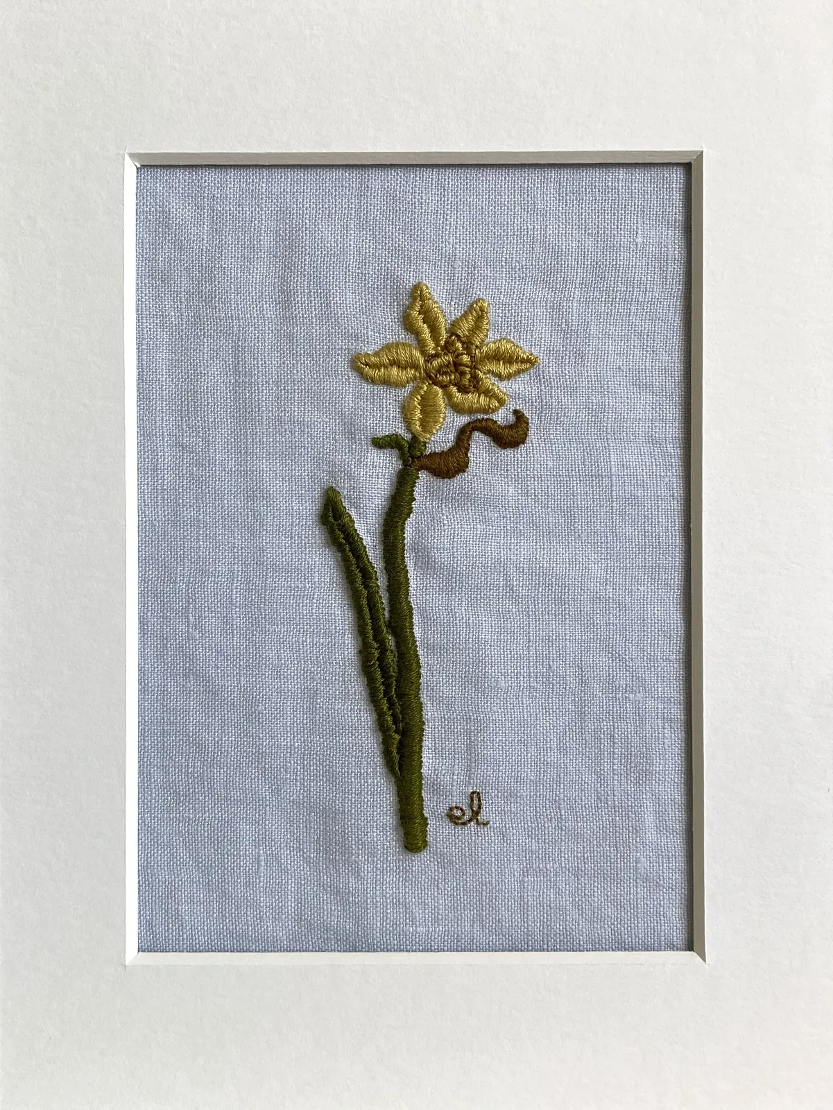 Broderi Narciss av Emma Lehtola