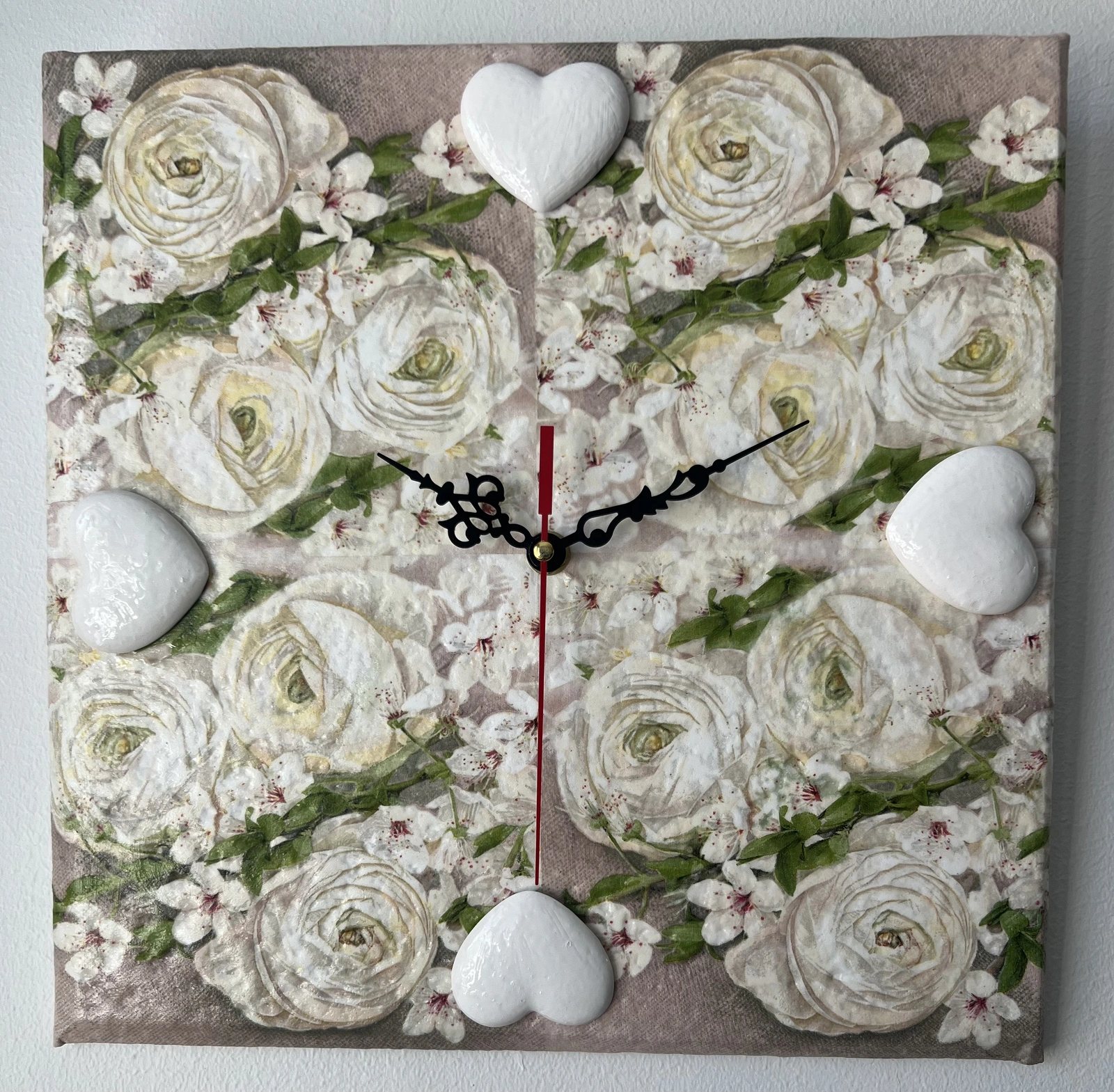 White Rose Romance av Nadia Jahangiri