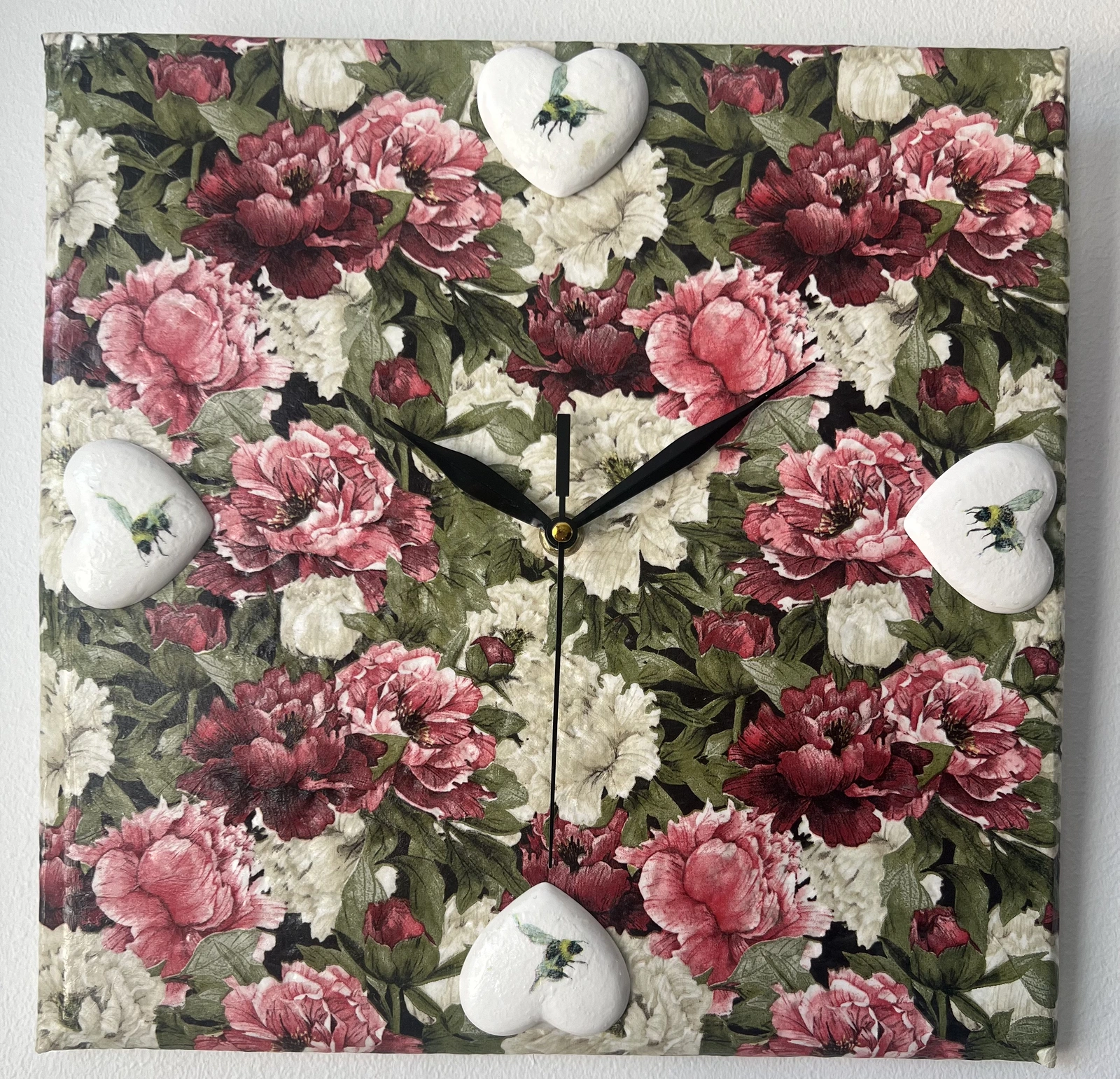 Peony Garden av Nadia Jahangiri
