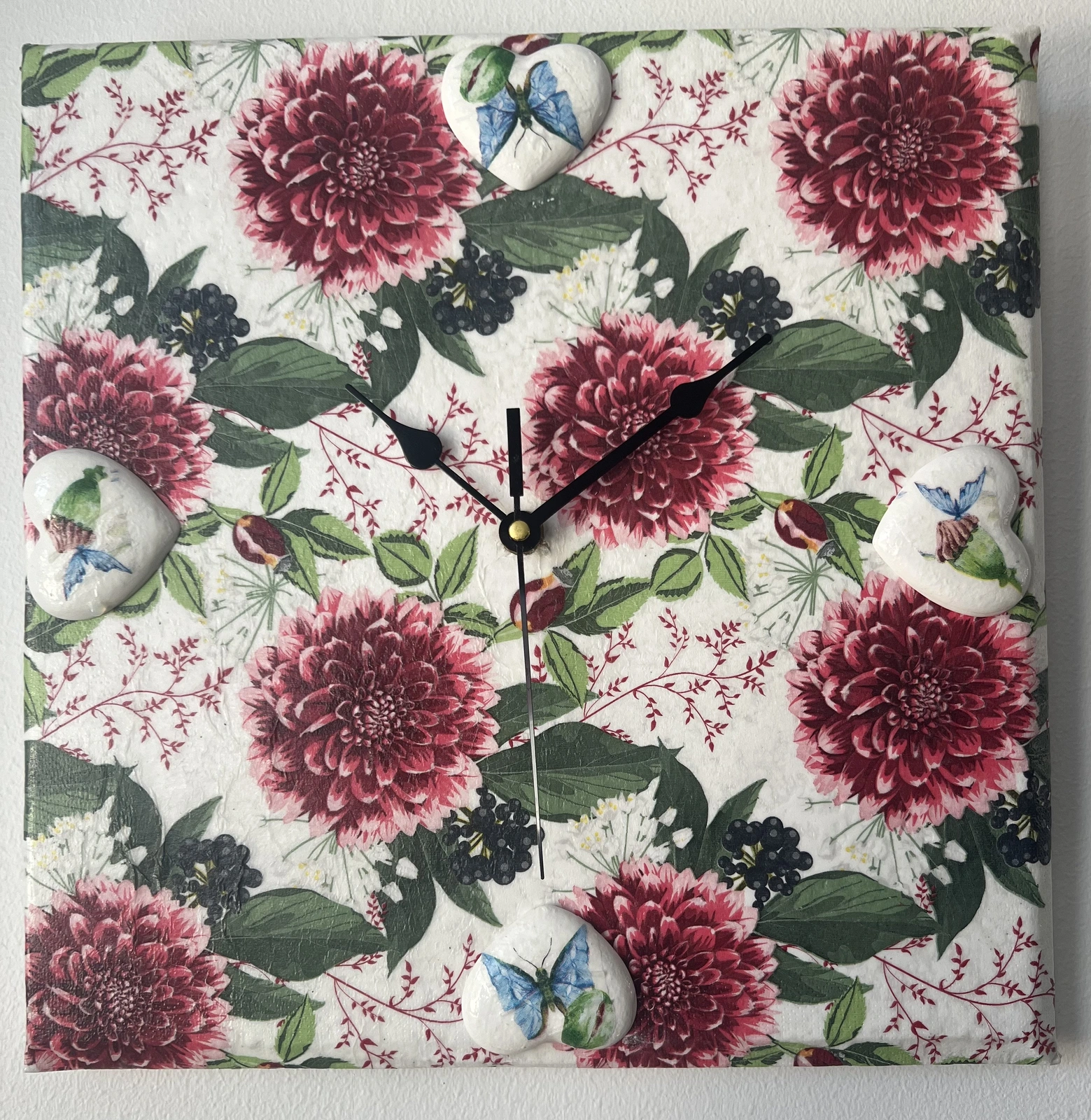 Dahlia Dreams av Nadia Jahangiri