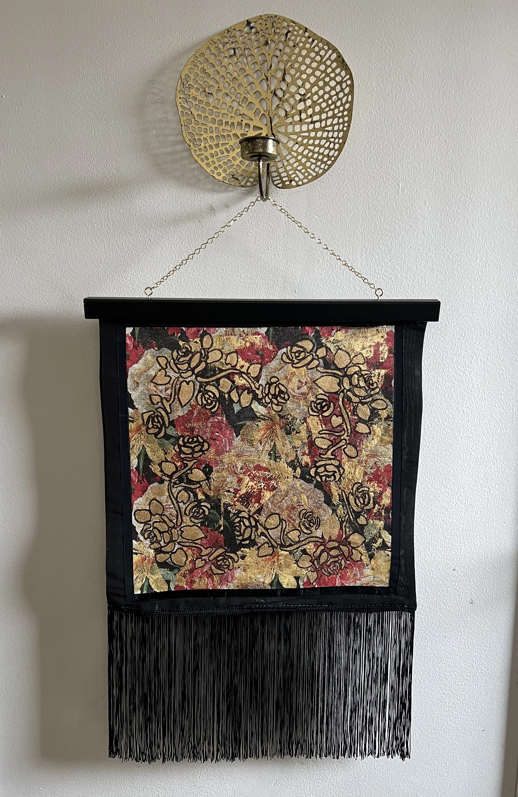 Golden Roses av Nadia Jahangiri