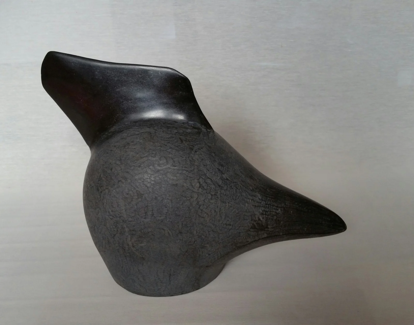 Skulptur Fågel med ryggfena av Bernt Eriksson