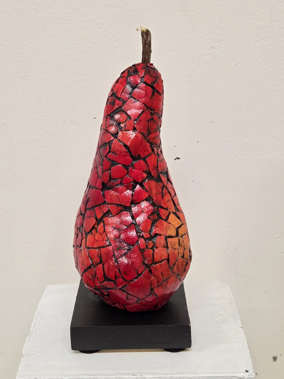 Skulptur Päron av Helena Andreasson
