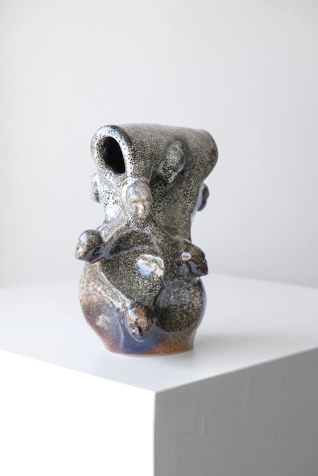 Skulptur Mono Myth av Rushe Berisha