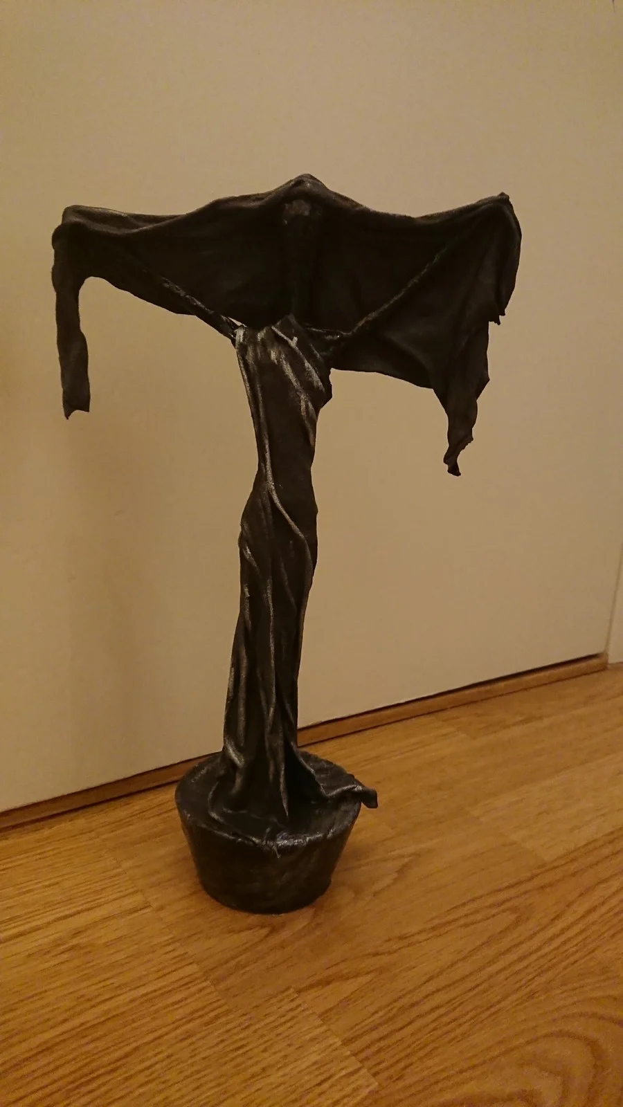 Skulptur Amies starka gudinnor av Amie Norrman Söderman