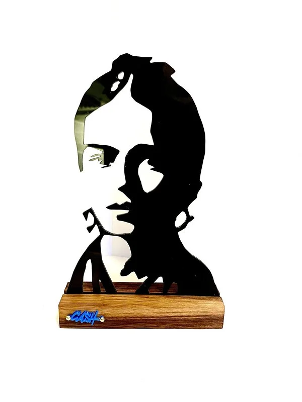 Skulptur Frida Kahlo av Cash