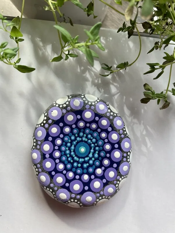 Akrylmålning #5 Hand Painted Rock/pris:250:- av Valida Jarmetova