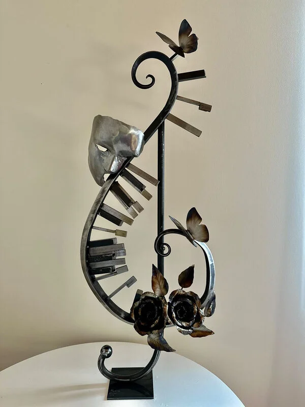 Skulptur Violin nyckel av Thomas Nowobilski
