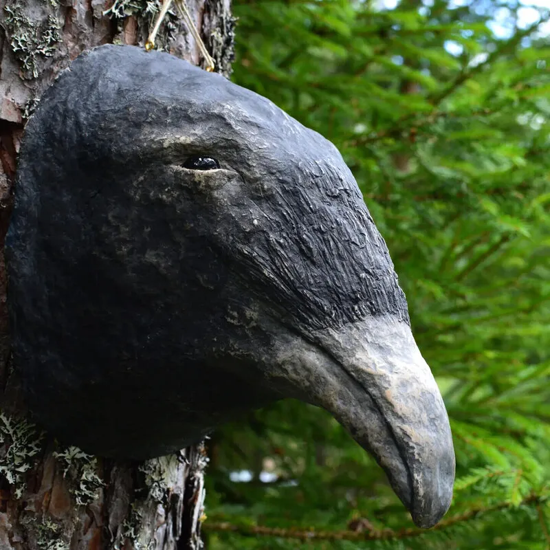 Skulptur Korp av Aleksandra Tryscien-Borula