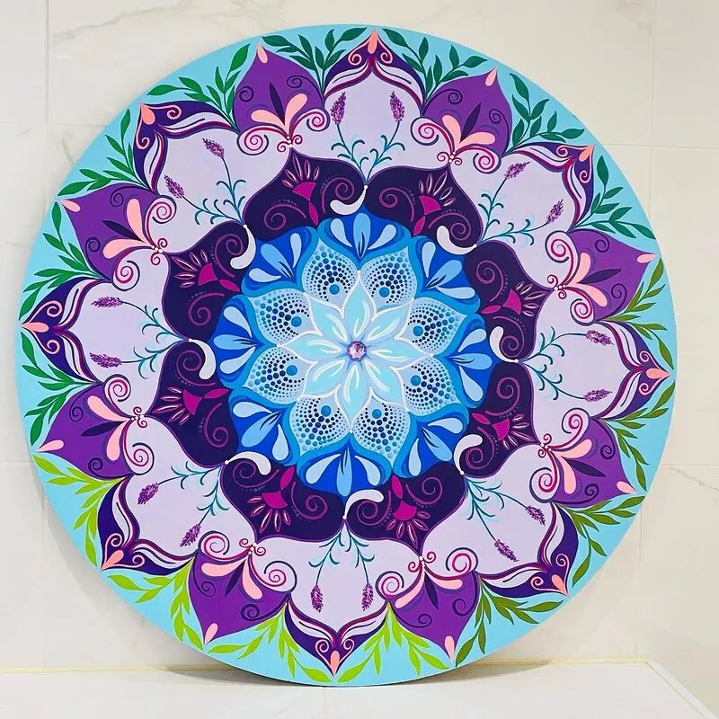 Akrylmålning Lavanderia mandala av Bianca Karine Rodrigues Pena