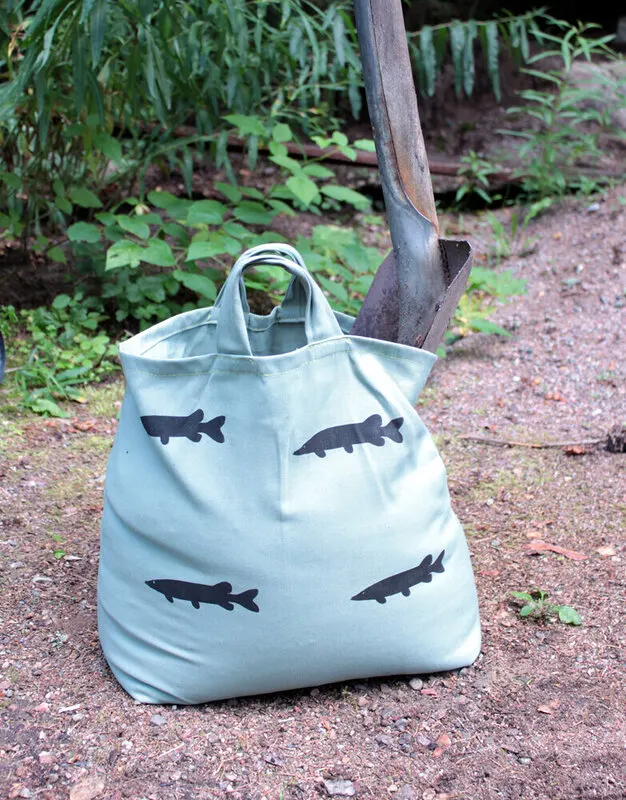 Skulptur Gäddbag av Tobias Wassberg