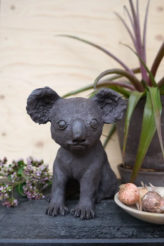 Skulptur Koala 002 av Emma Brunnegård
